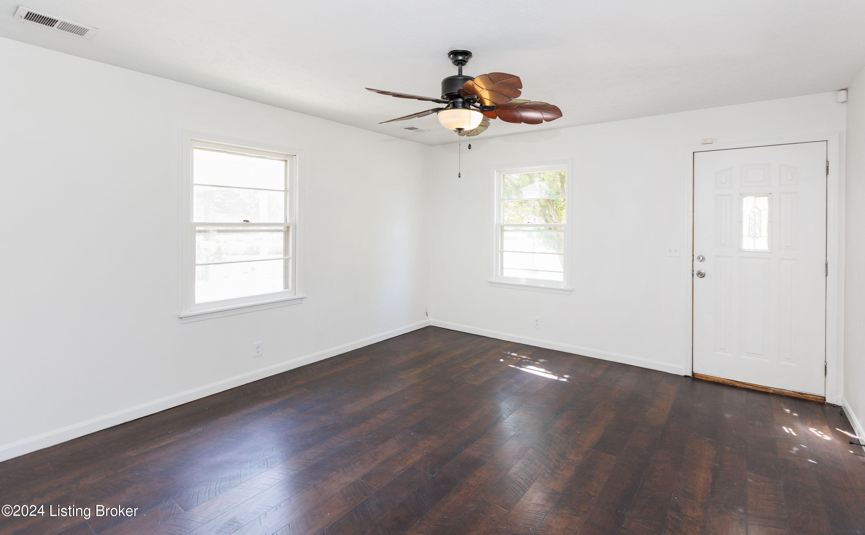 5005 Ventura Ln