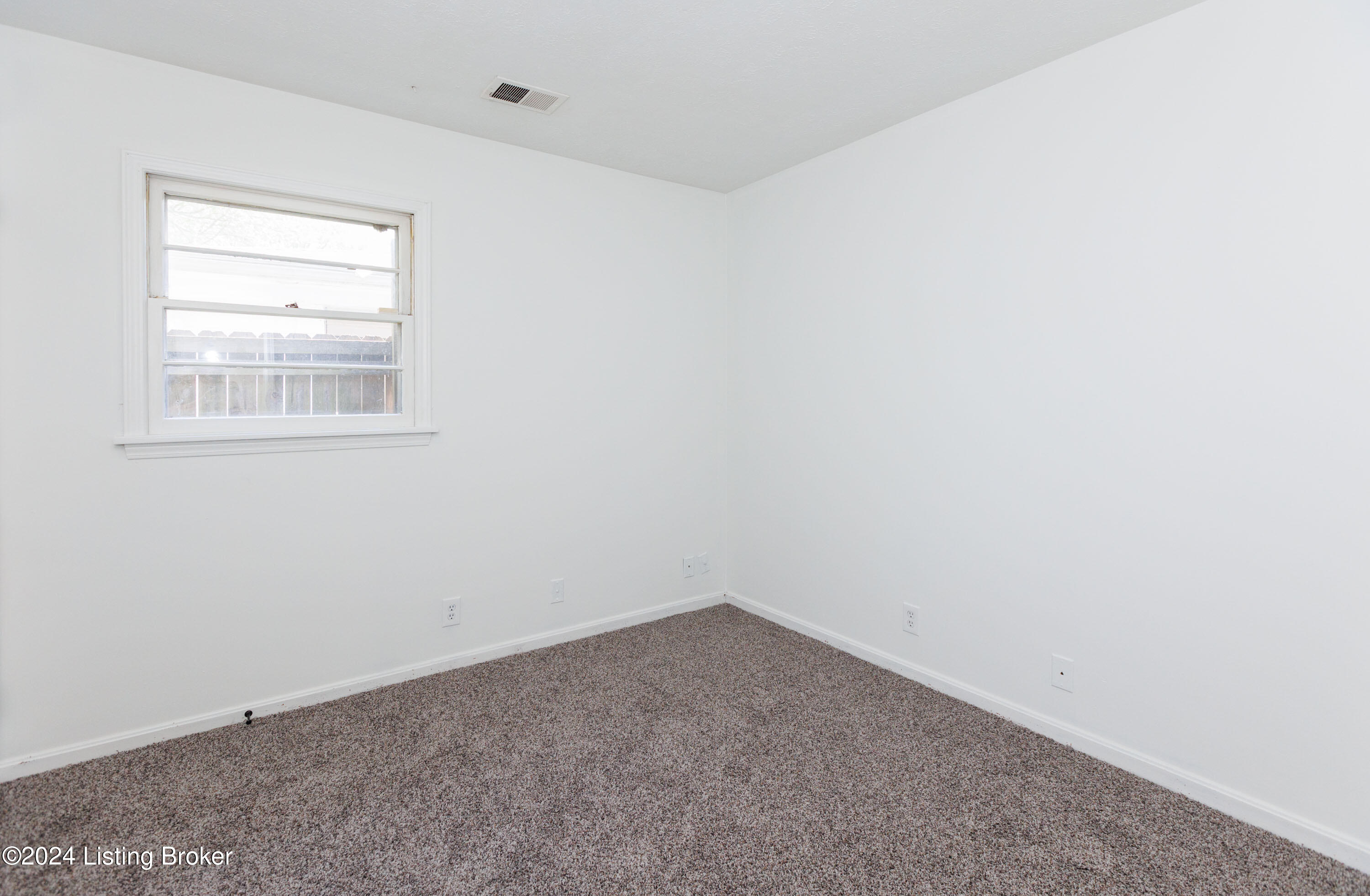5005 Ventura Ln