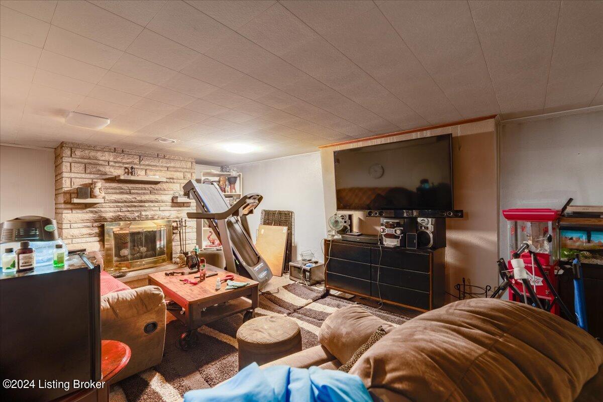 3608 Nellie Bly Dr