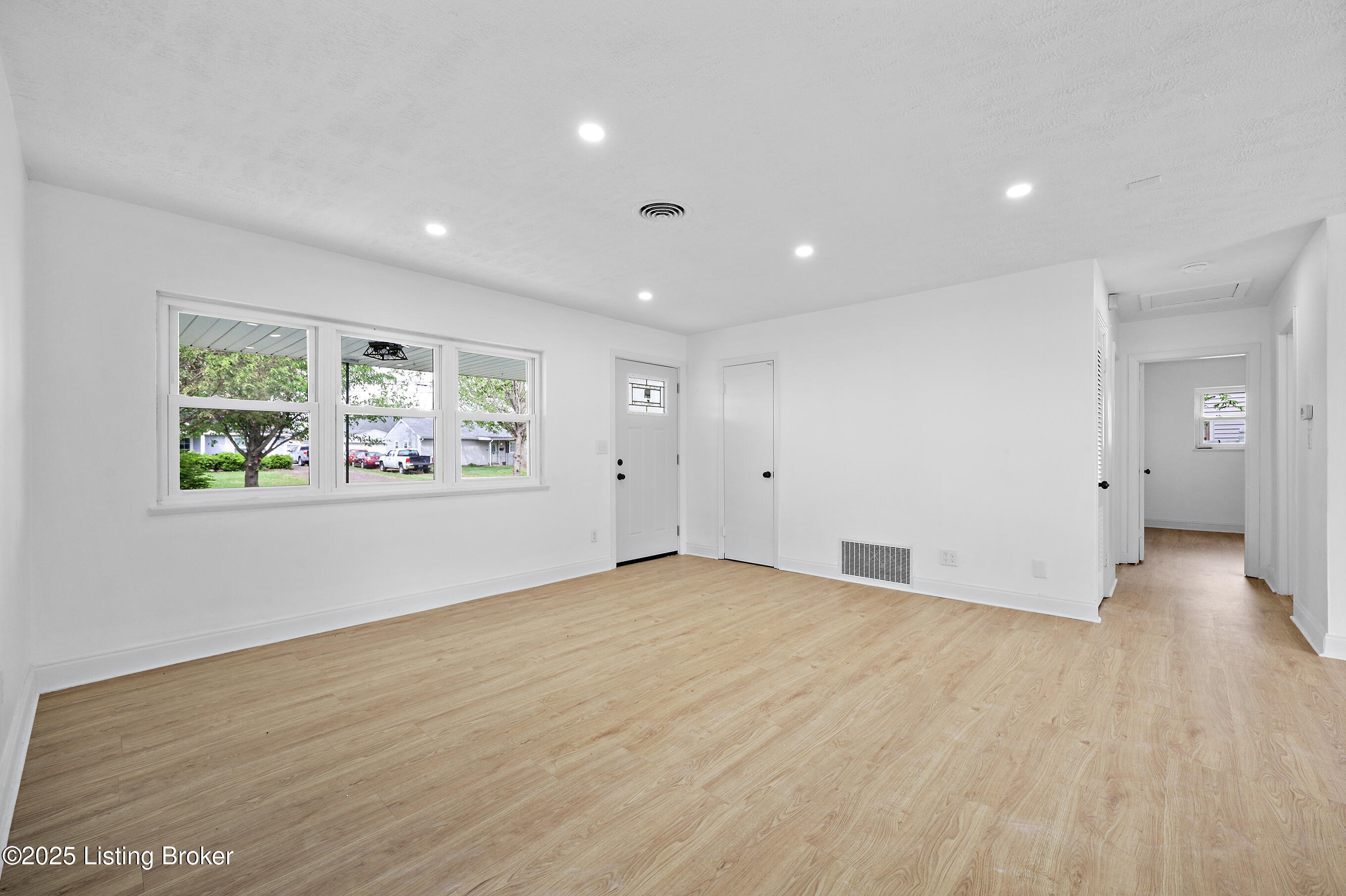 9715 Anita Blvd