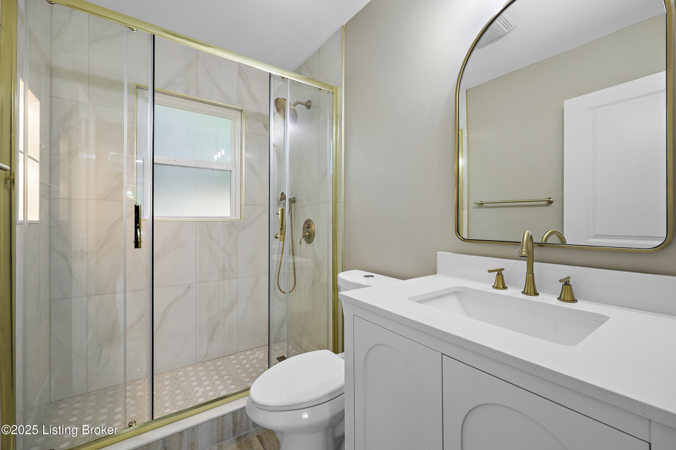 3303 Wellingmoor Ave