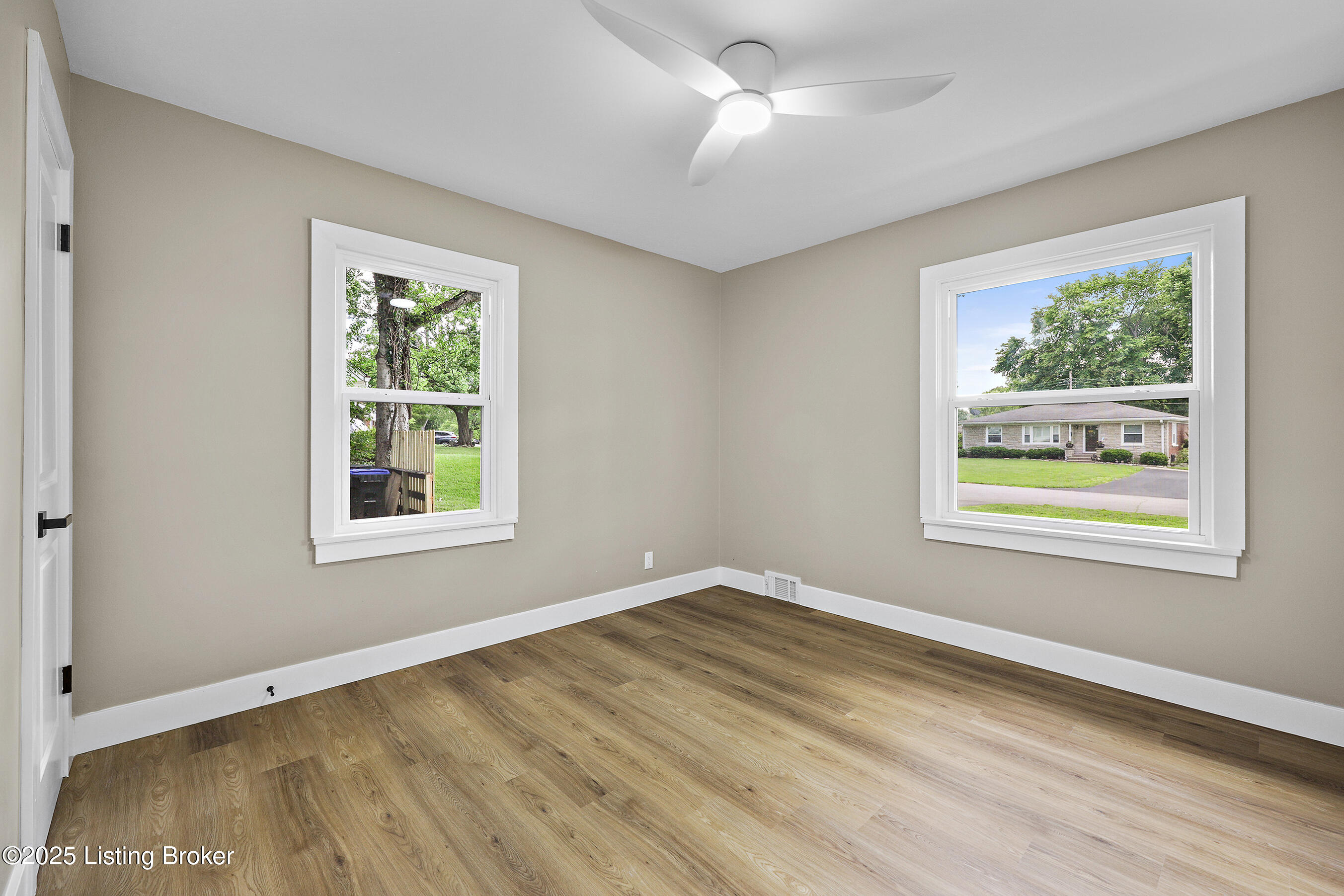 3303 Wellingmoor Ave