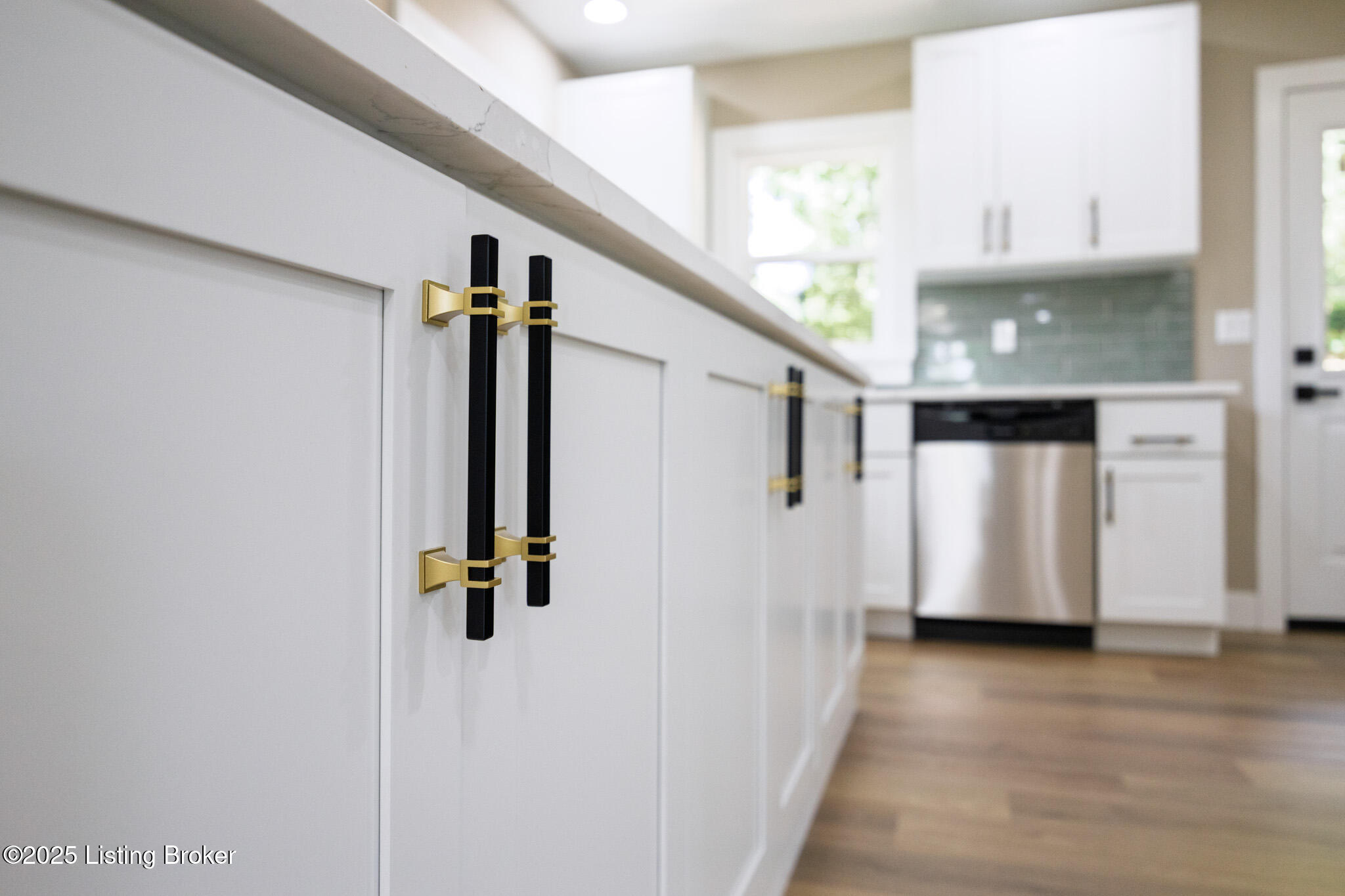 3303 Wellingmoor Ave