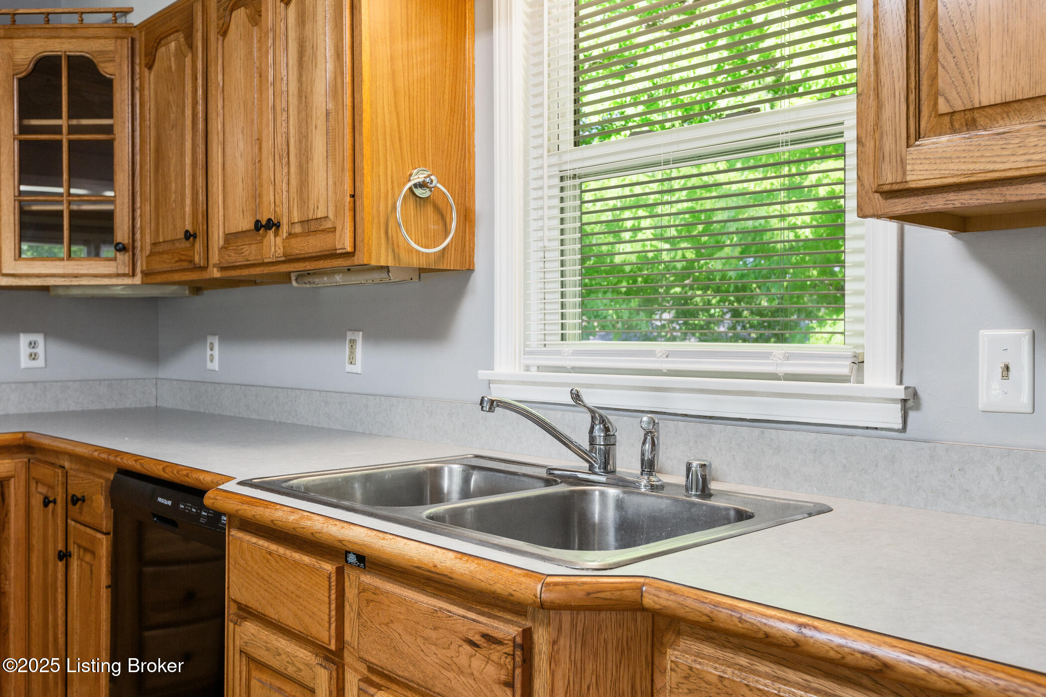 6515 Upper Hunters Trace