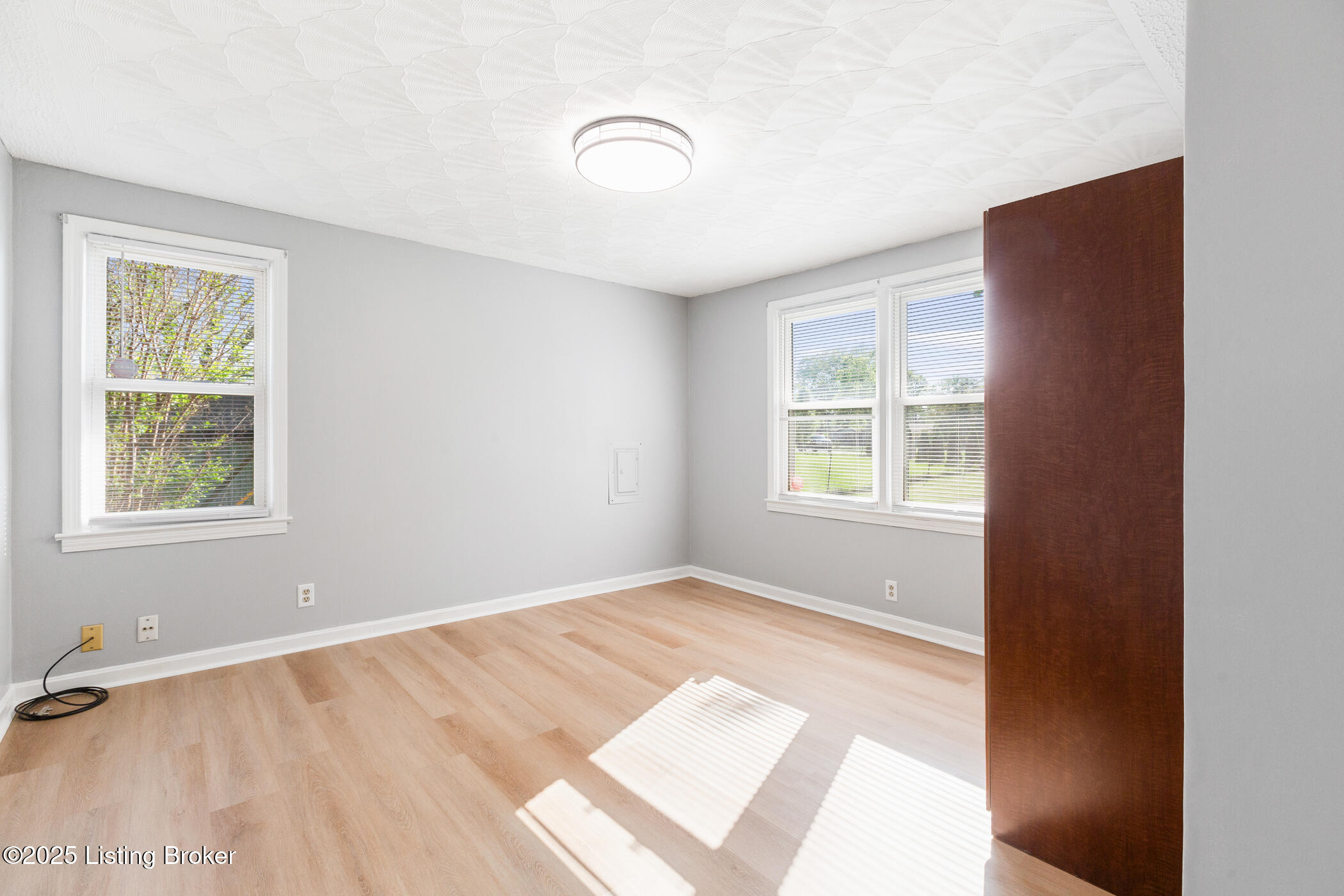 6515 Upper Hunters Trace