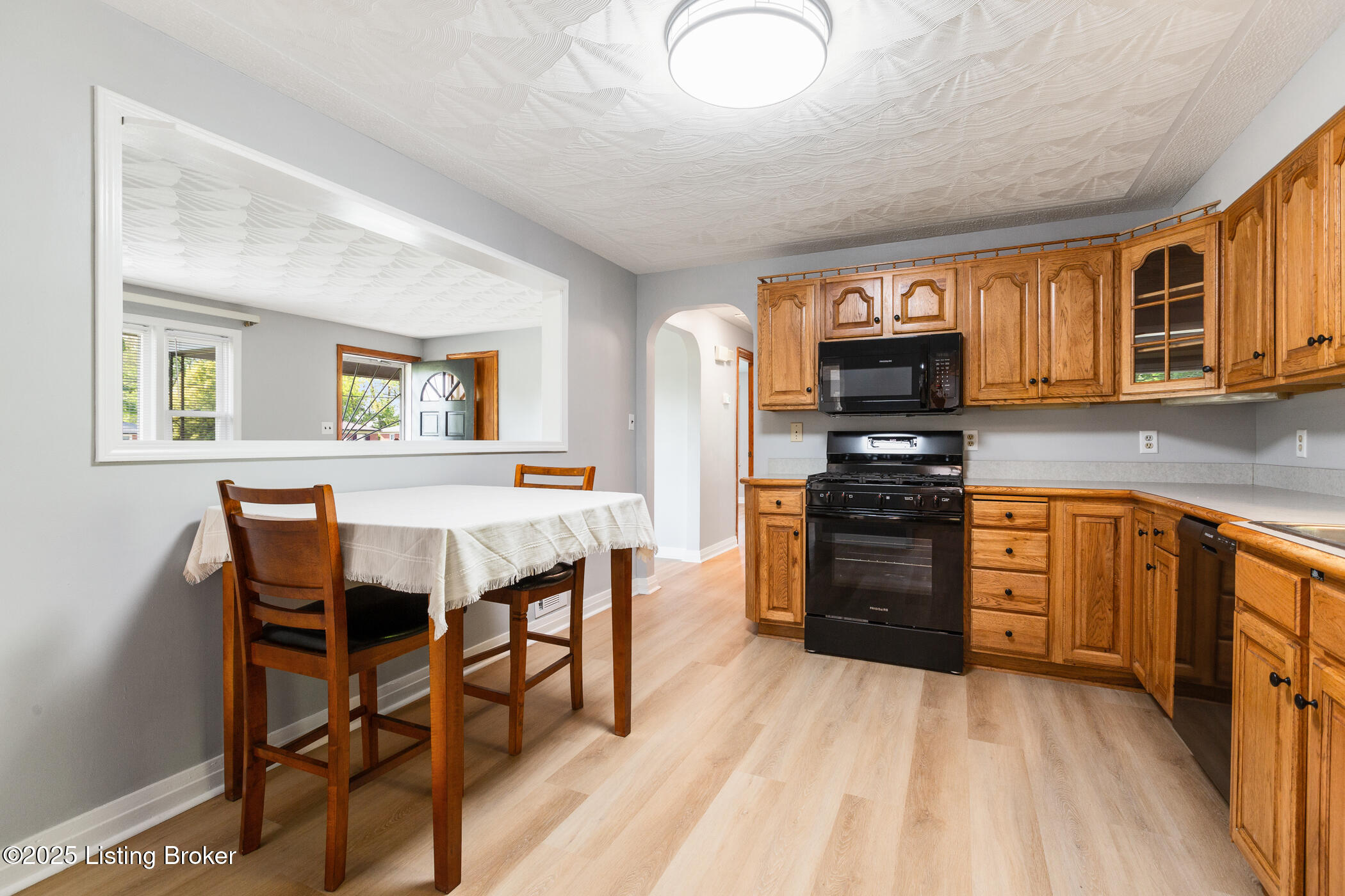 6515 Upper Hunters Trace