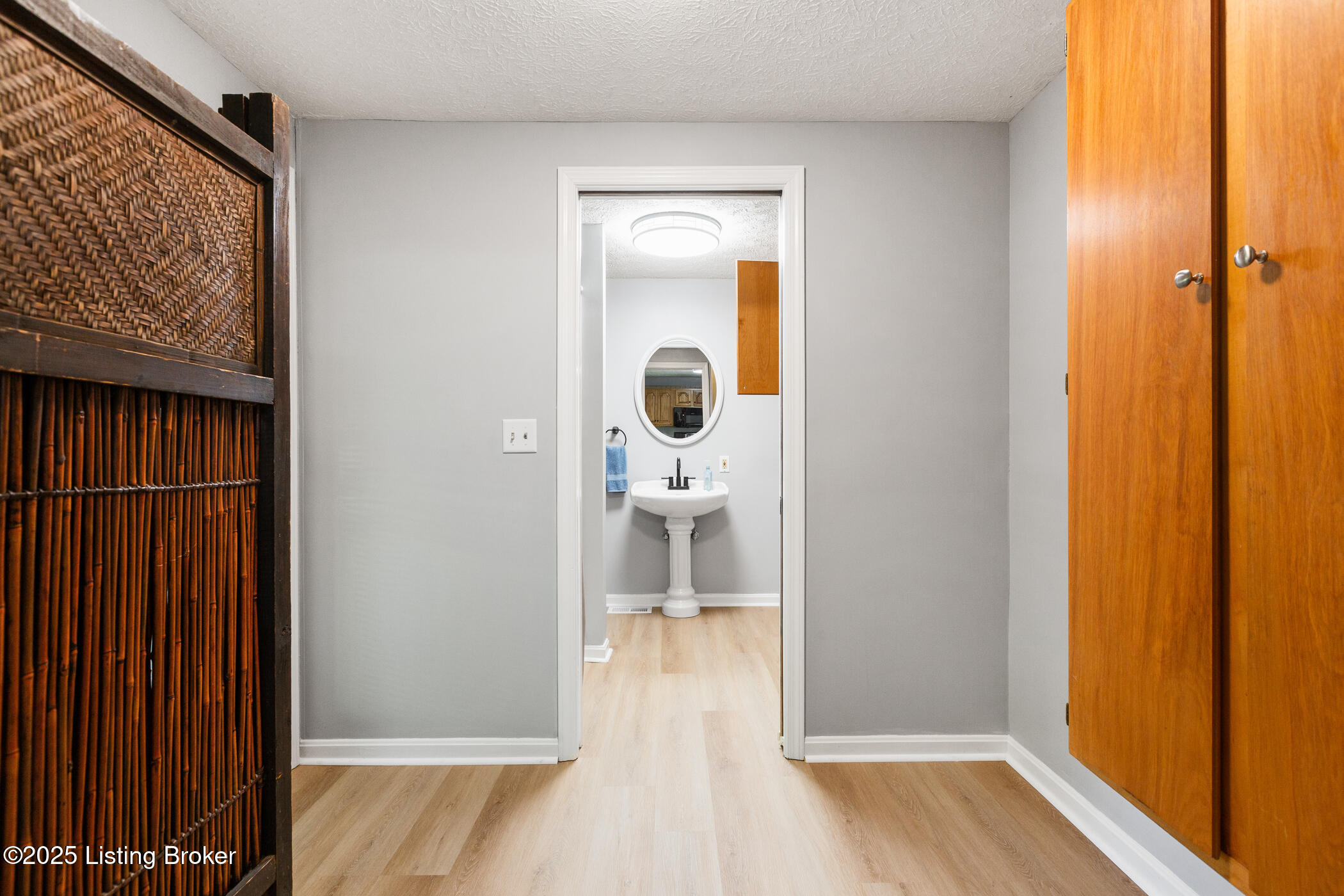 6515 Upper Hunters Trace