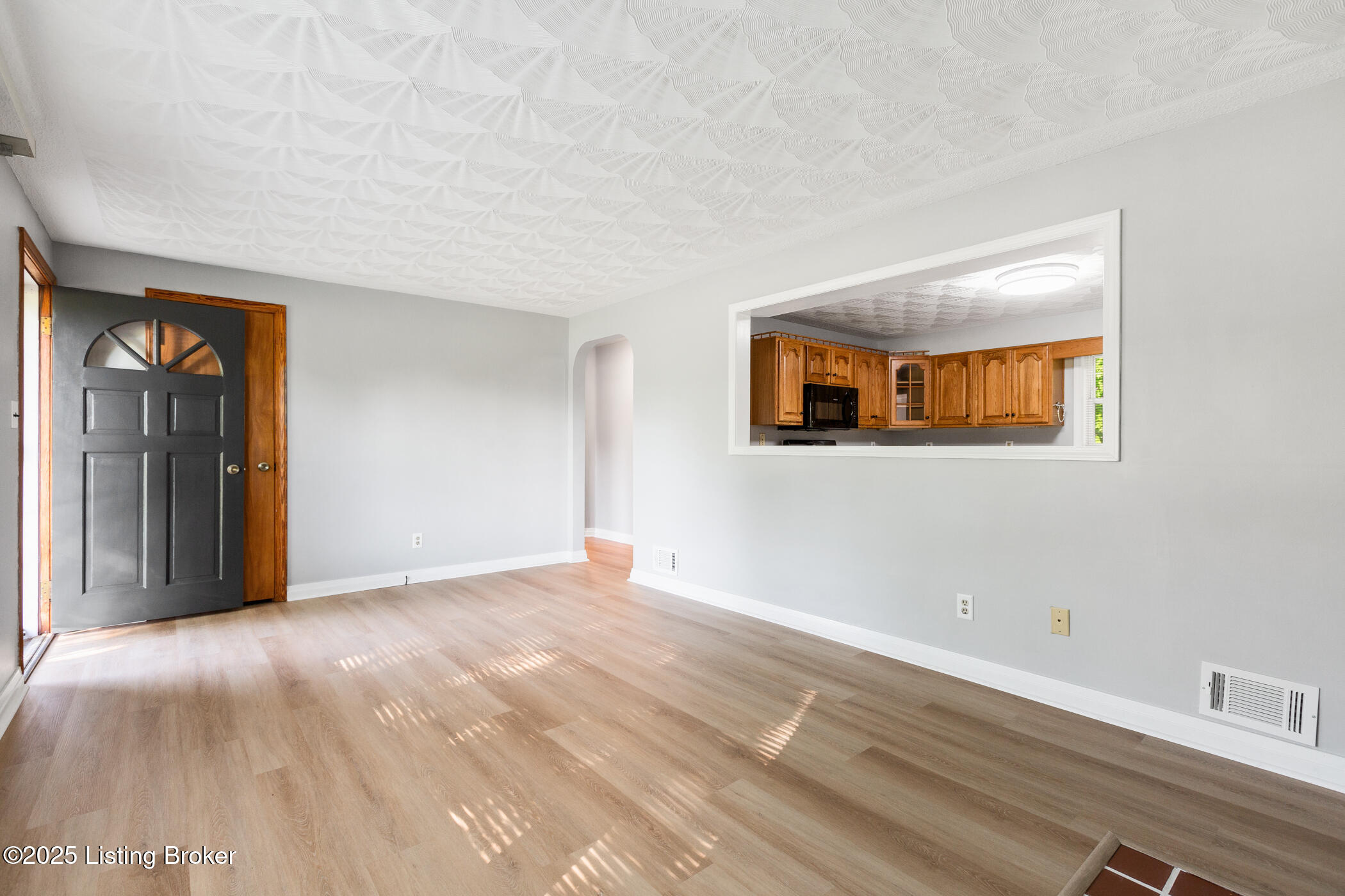 6515 Upper Hunters Trace