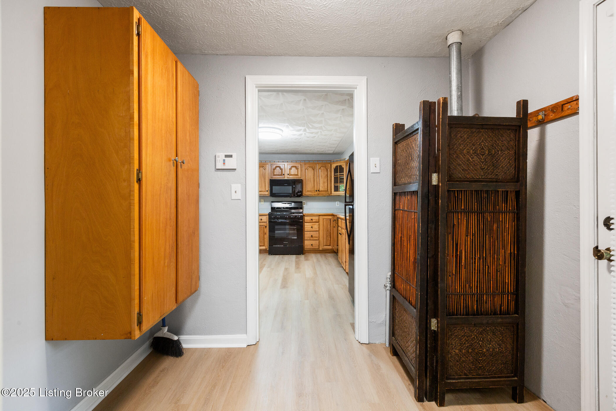 6515 Upper Hunters Trace