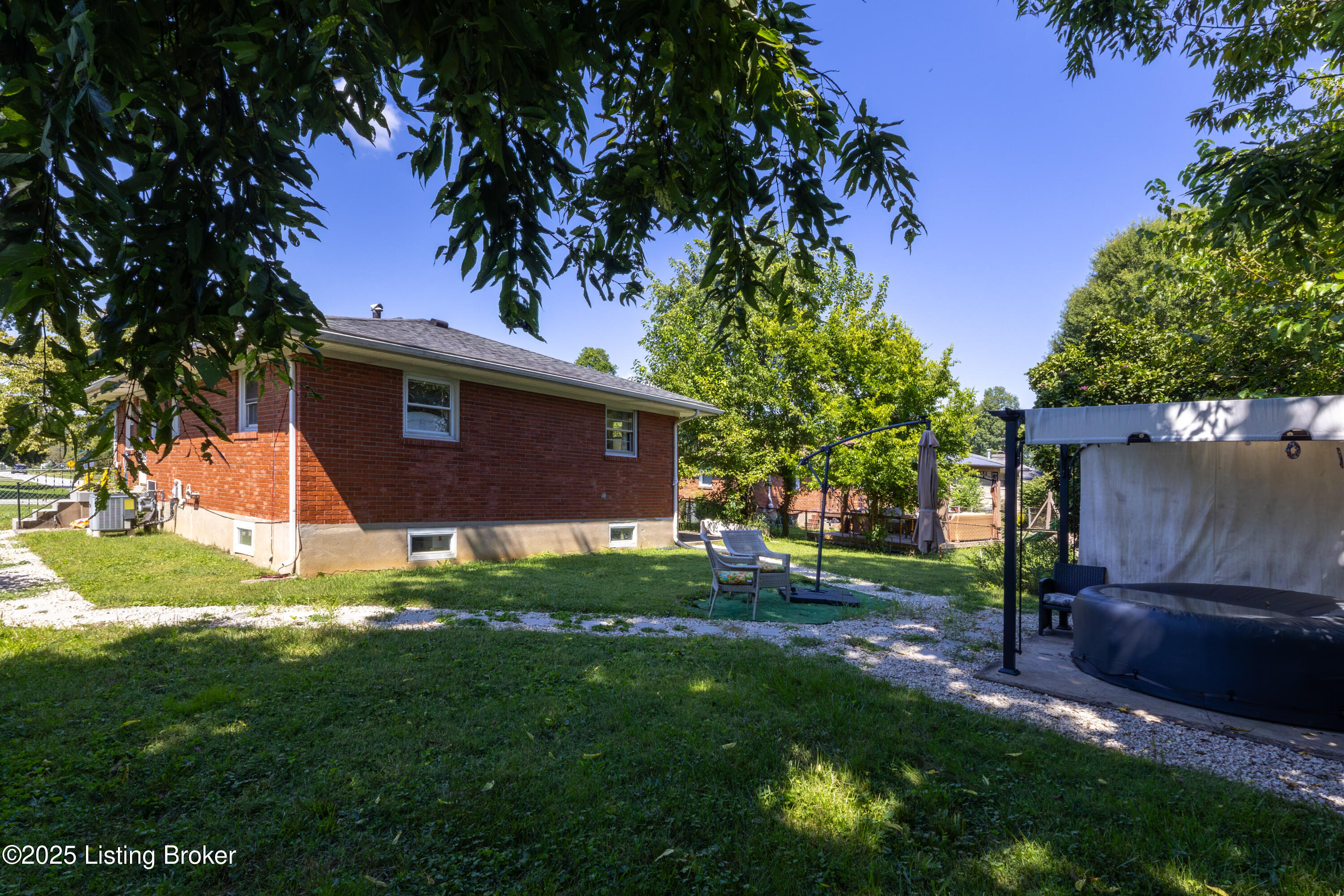 7915 Judge Blvd, Louisville