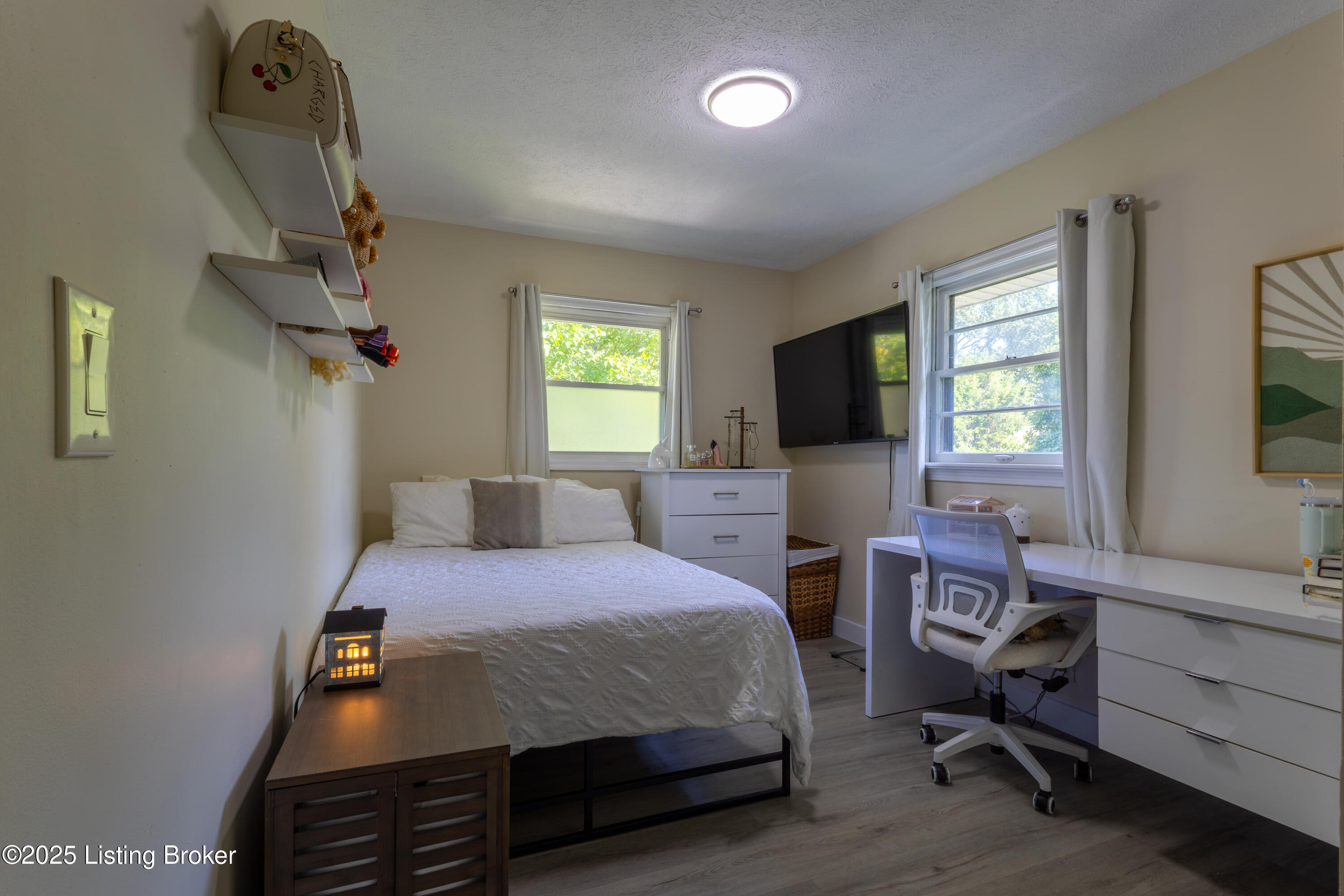 7915 Judge Blvd, Louisville