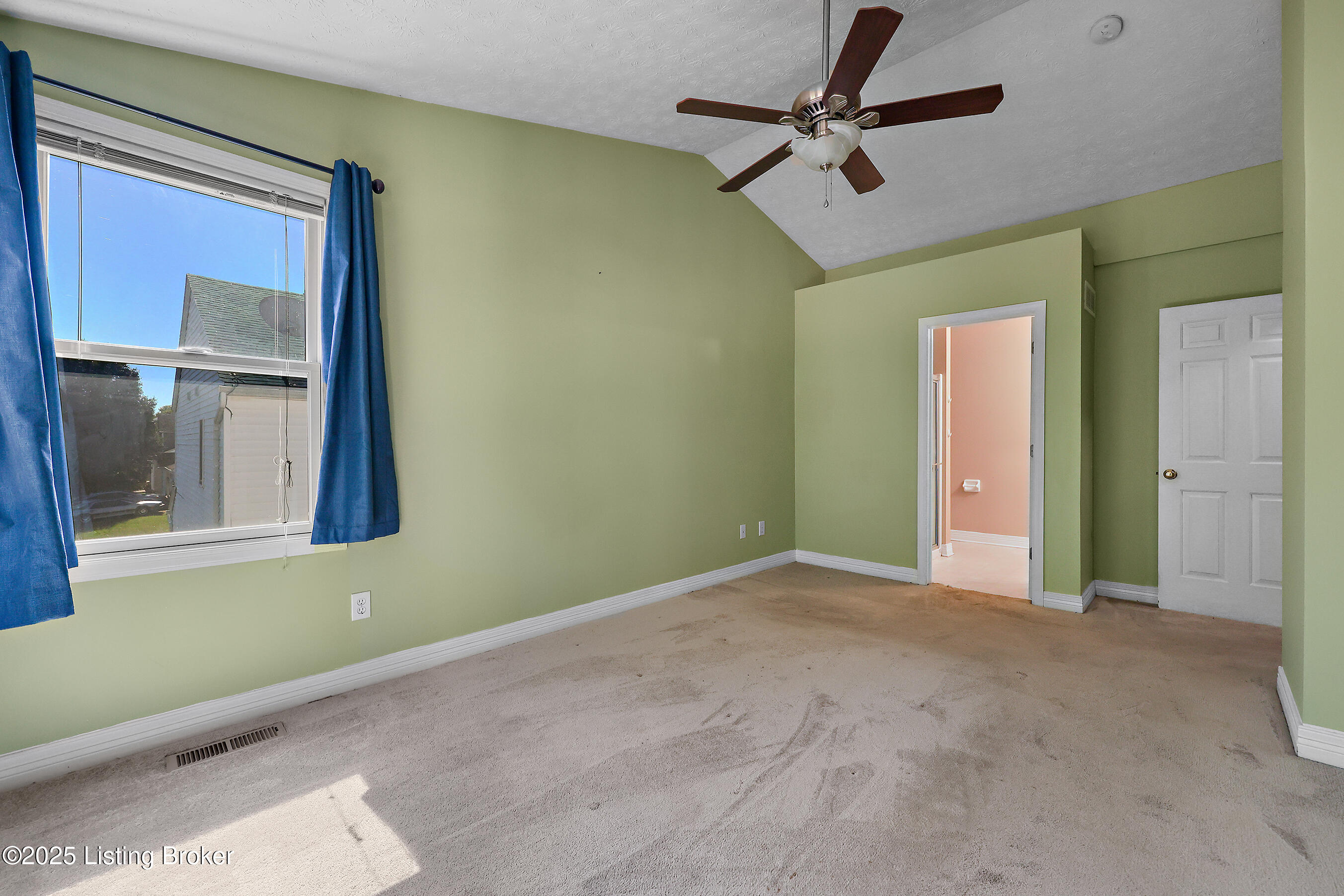 4428 Fallen Apple Ln