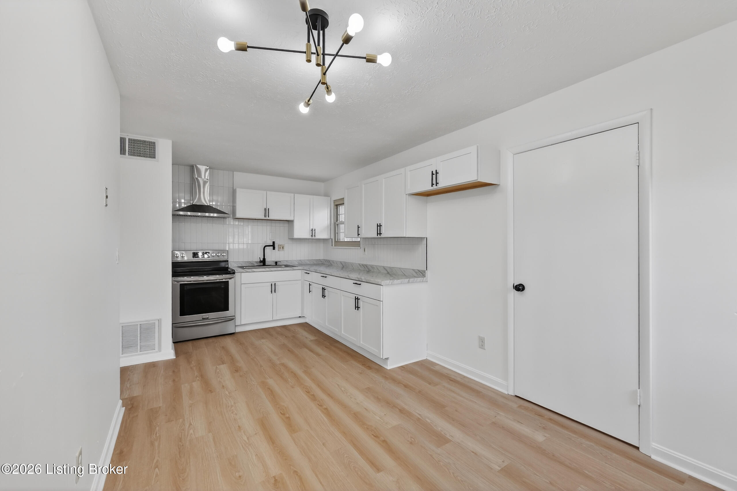 10810 Dorton Dr