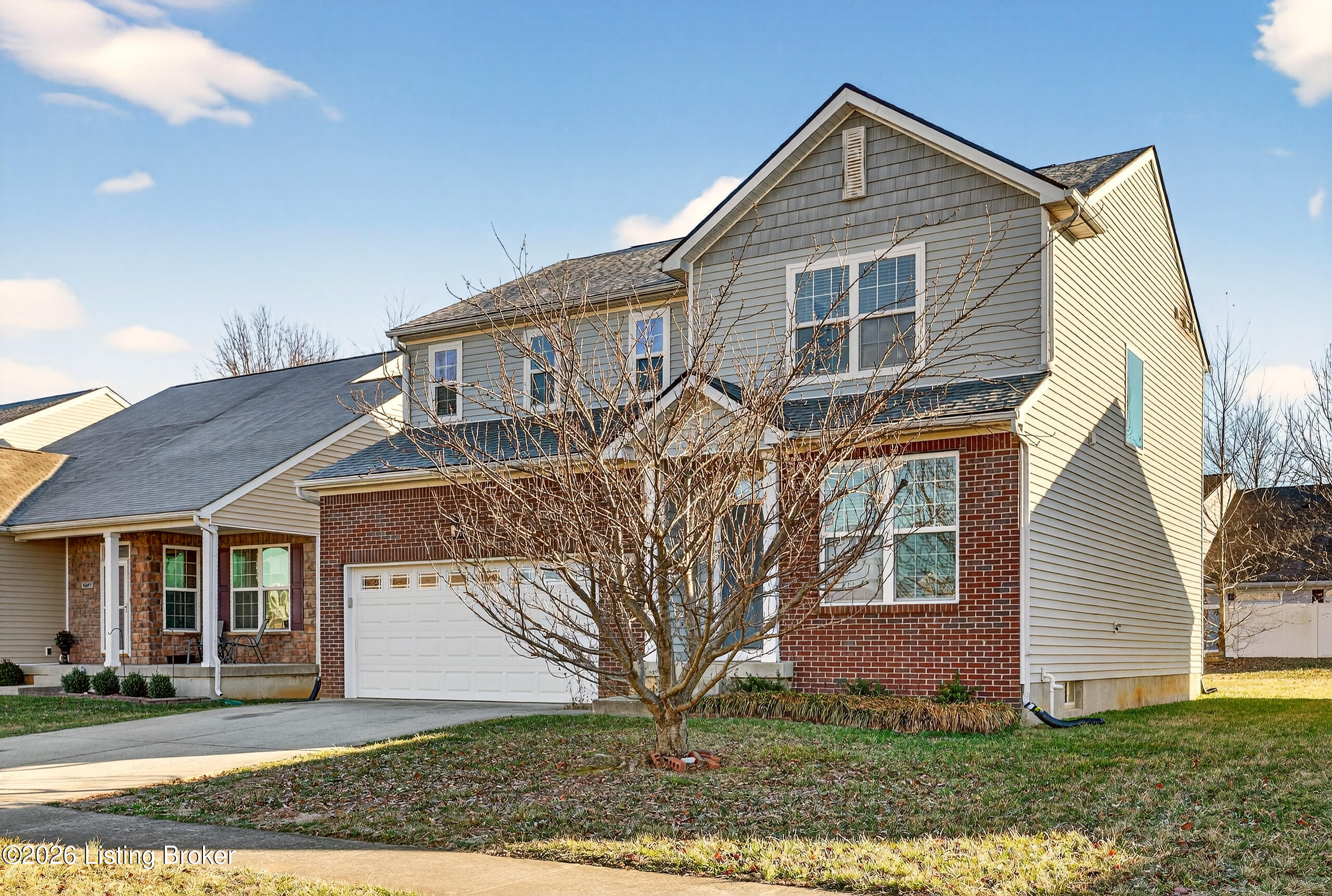 5609 Red Crested Way