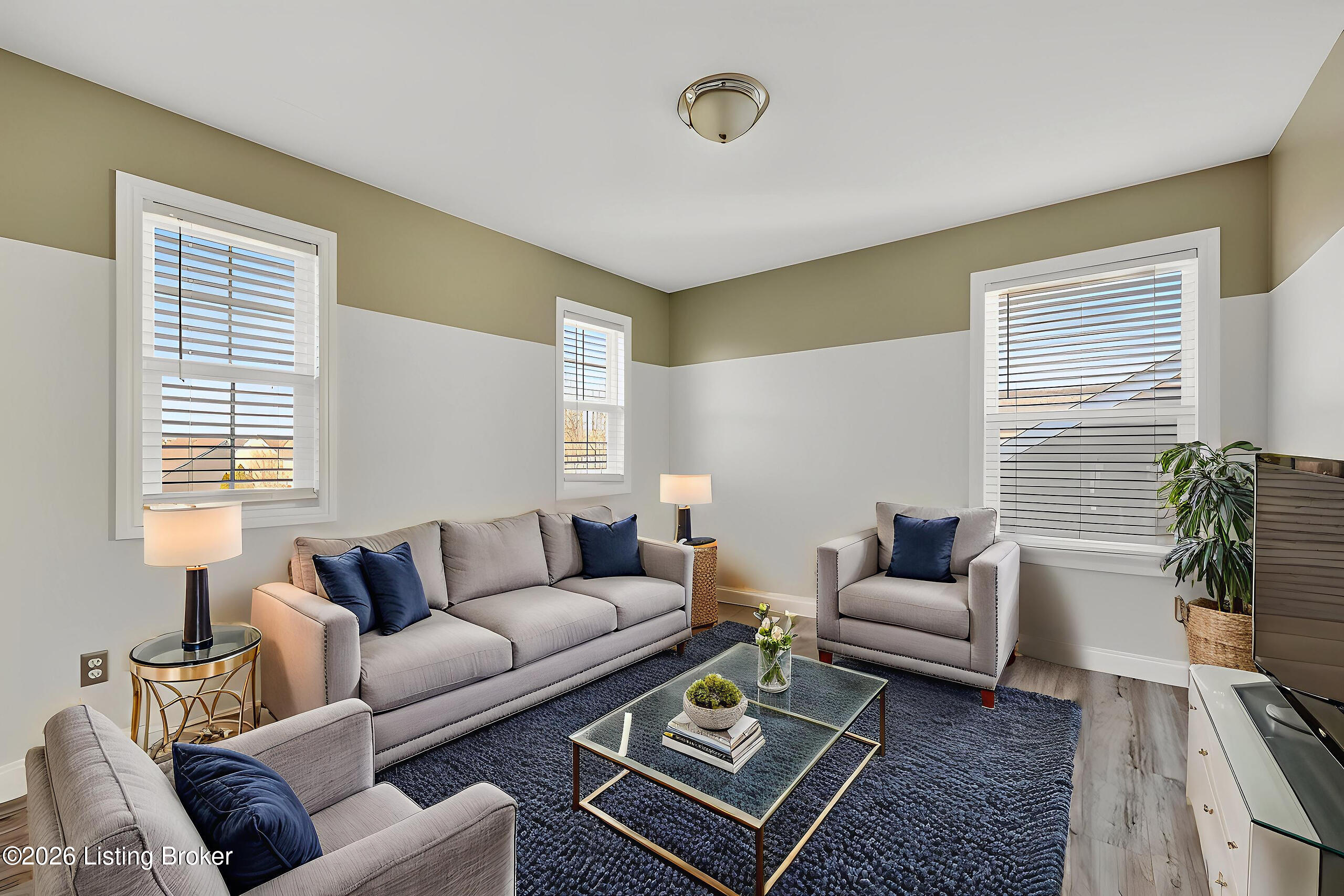 5609 Red Crested Way