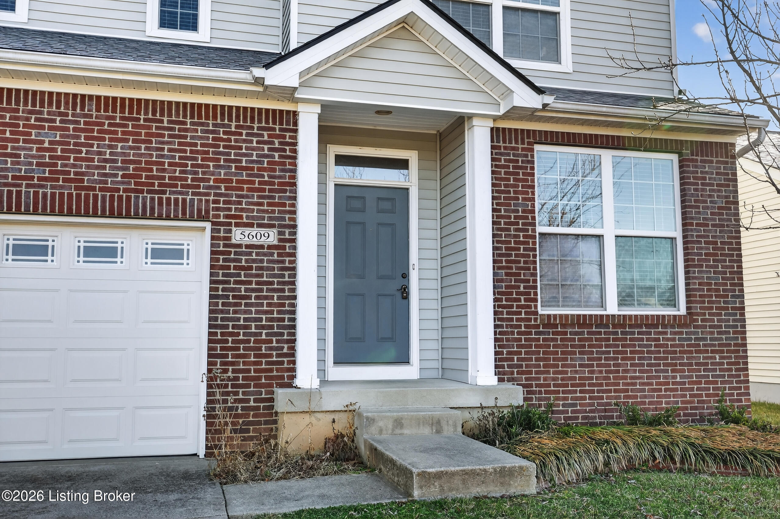 5609 Red Crested Way