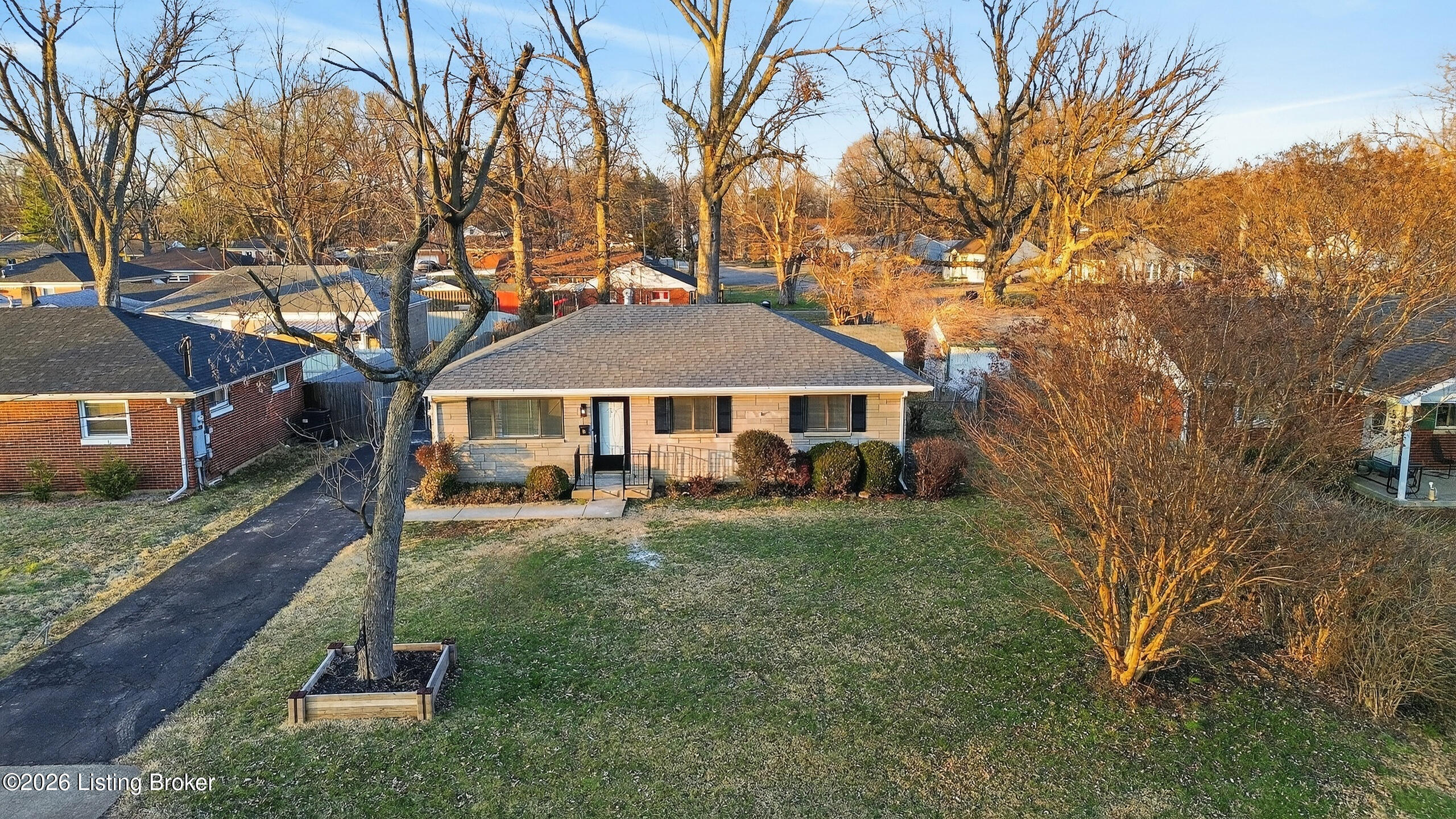 1603 Lou Gene Ave