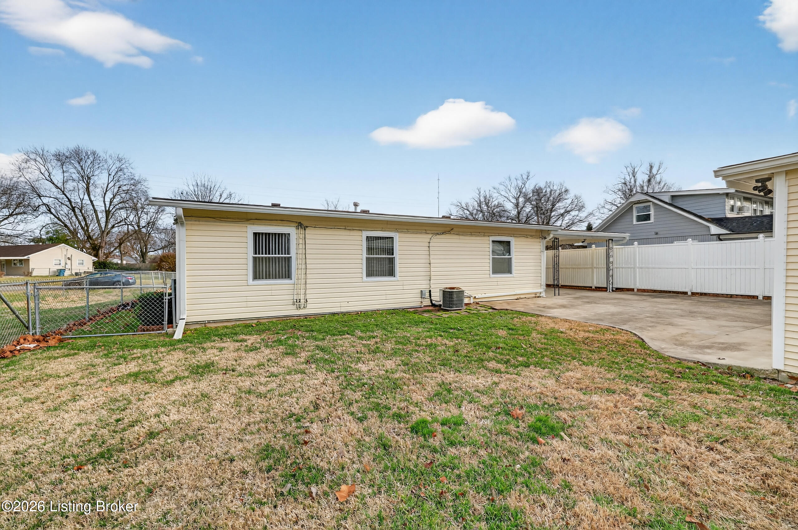 9901 Ponder Ln