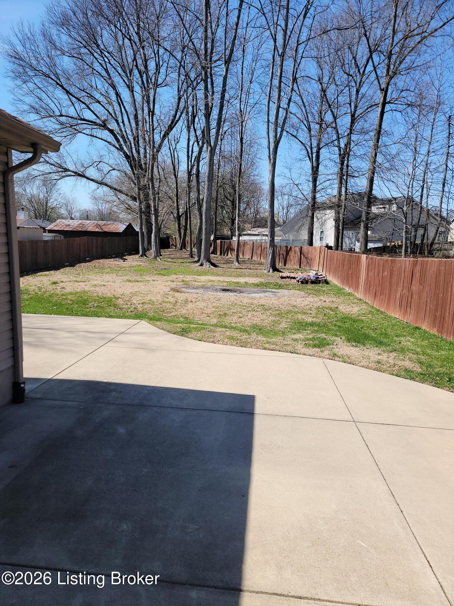10614 Waycross Ave