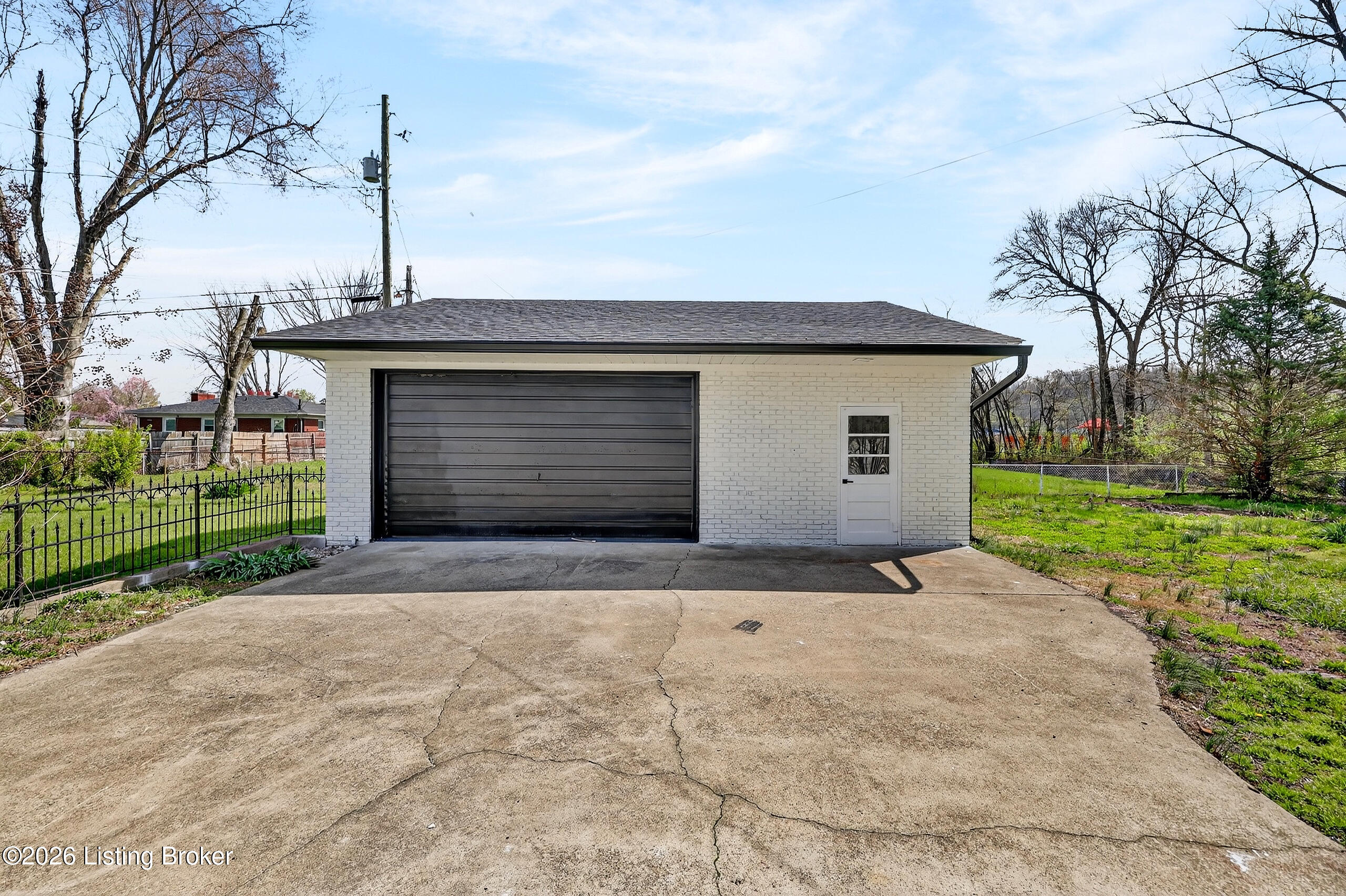 7549 Virginia Ave