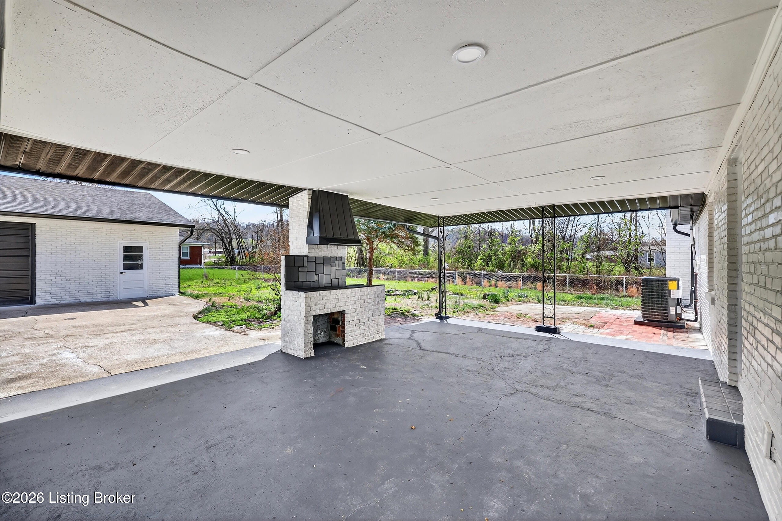 7549 Virginia Ave