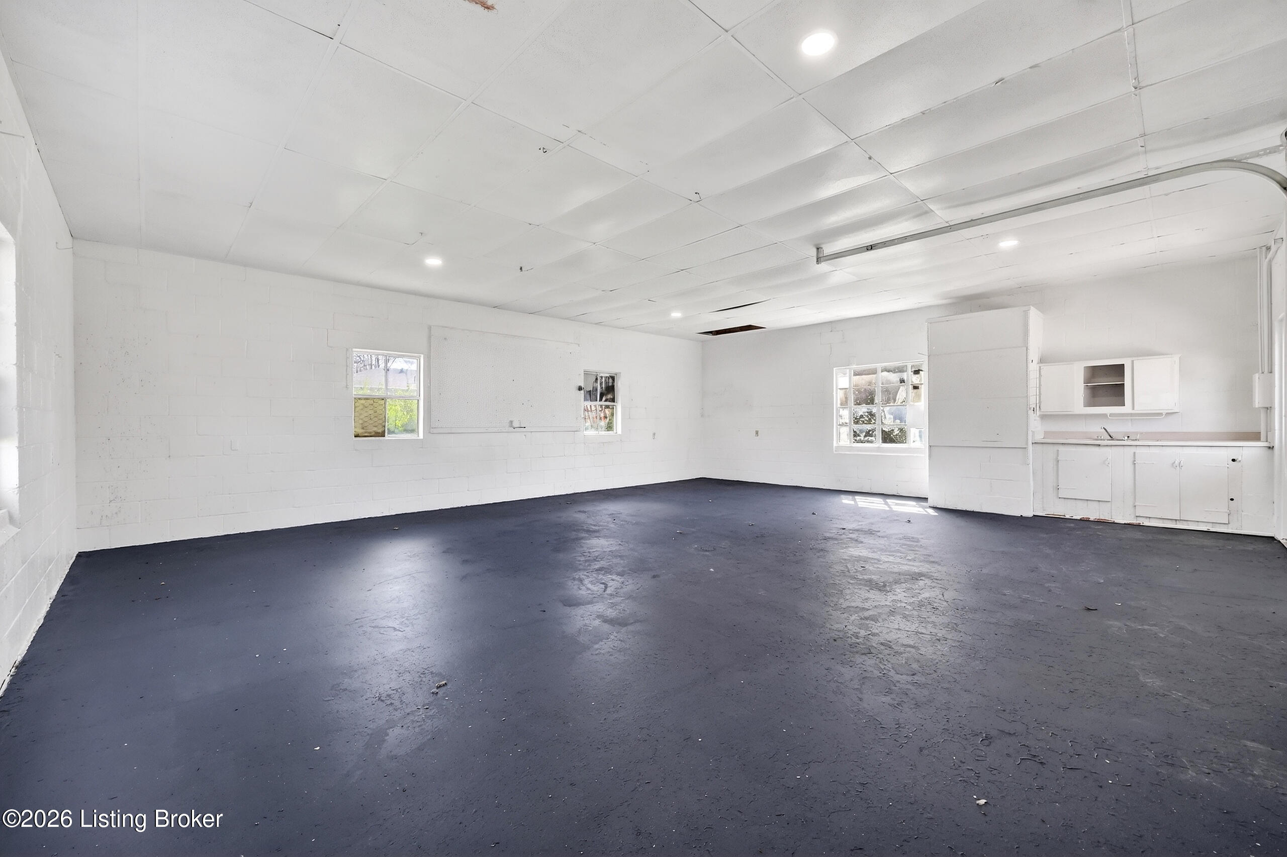 7549 Virginia Ave