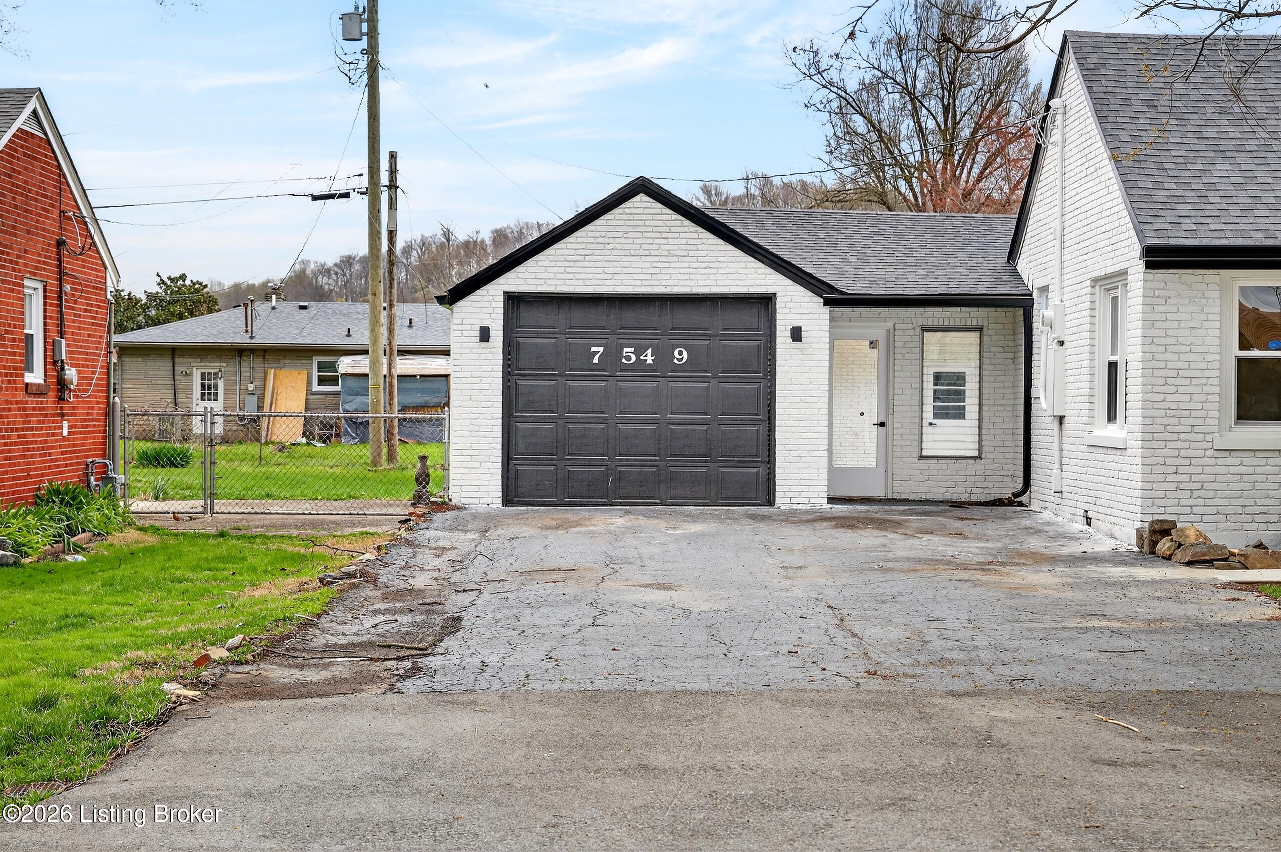 7549 Virginia Ave
