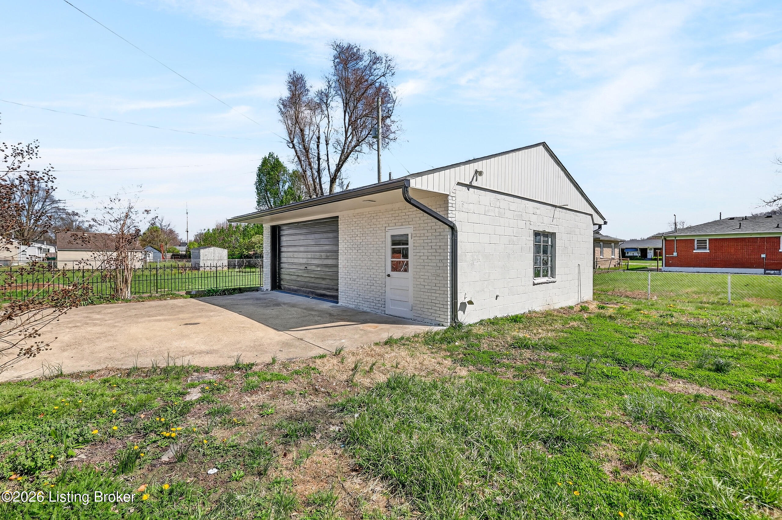 7549 Virginia Ave
