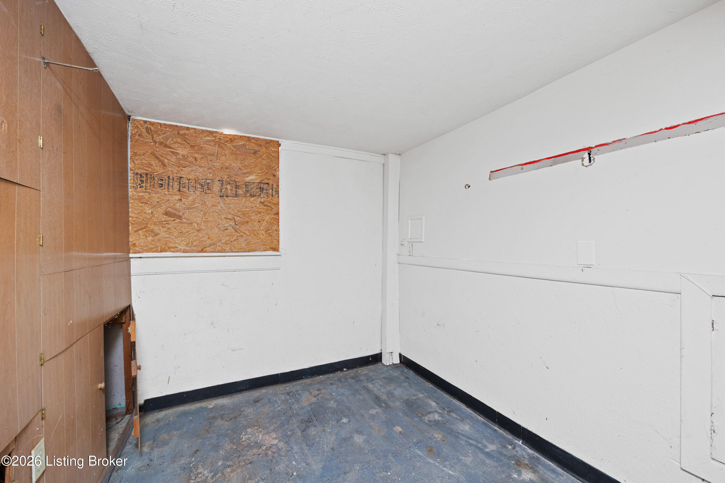 2403 Elkhorn Ln