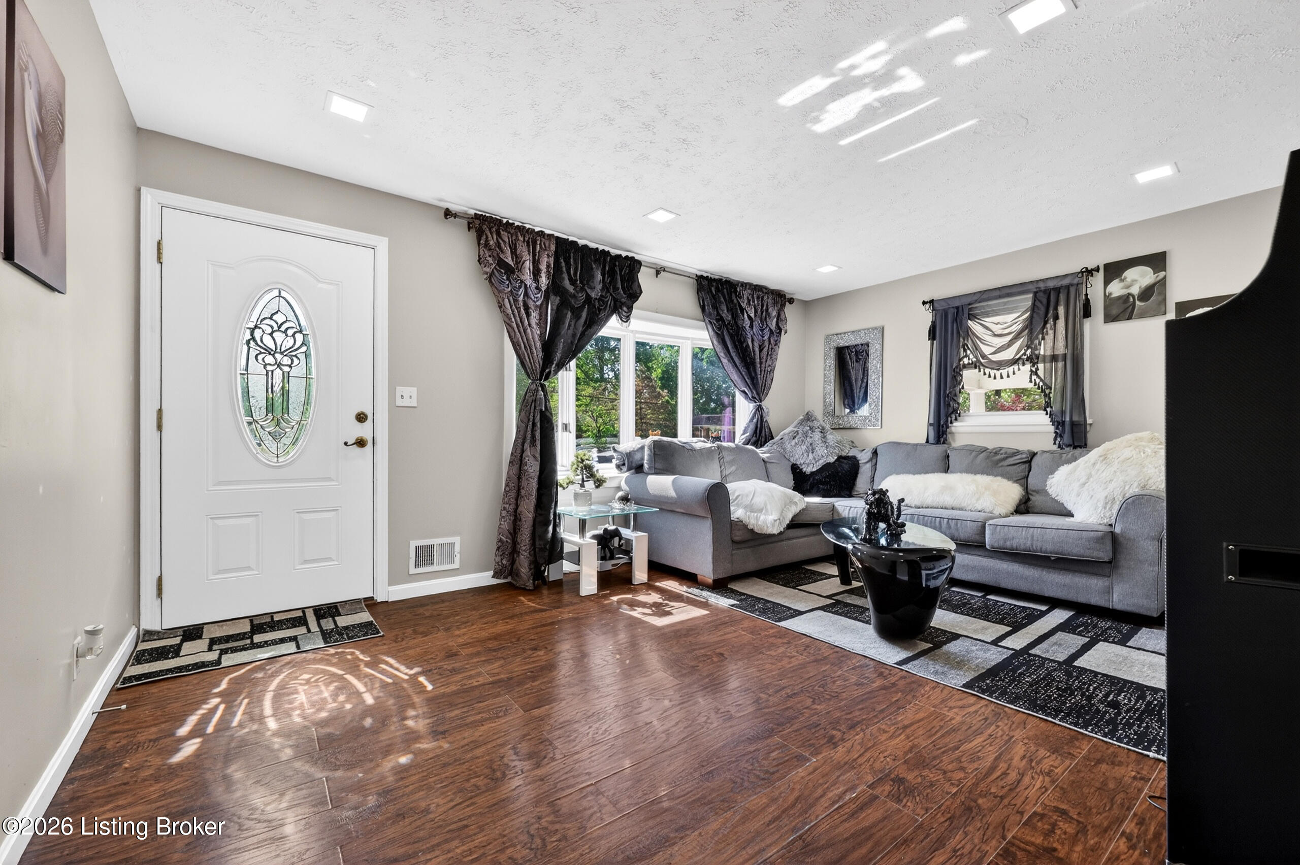 5110 Joy Dr
