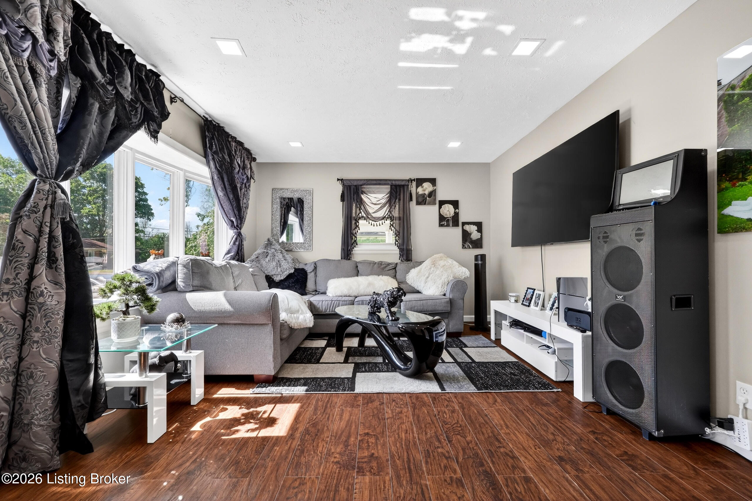5110 Joy Dr