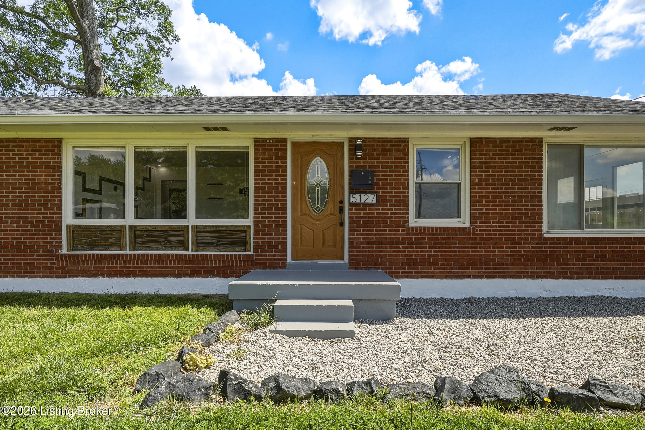 5127 Braidwood Dr