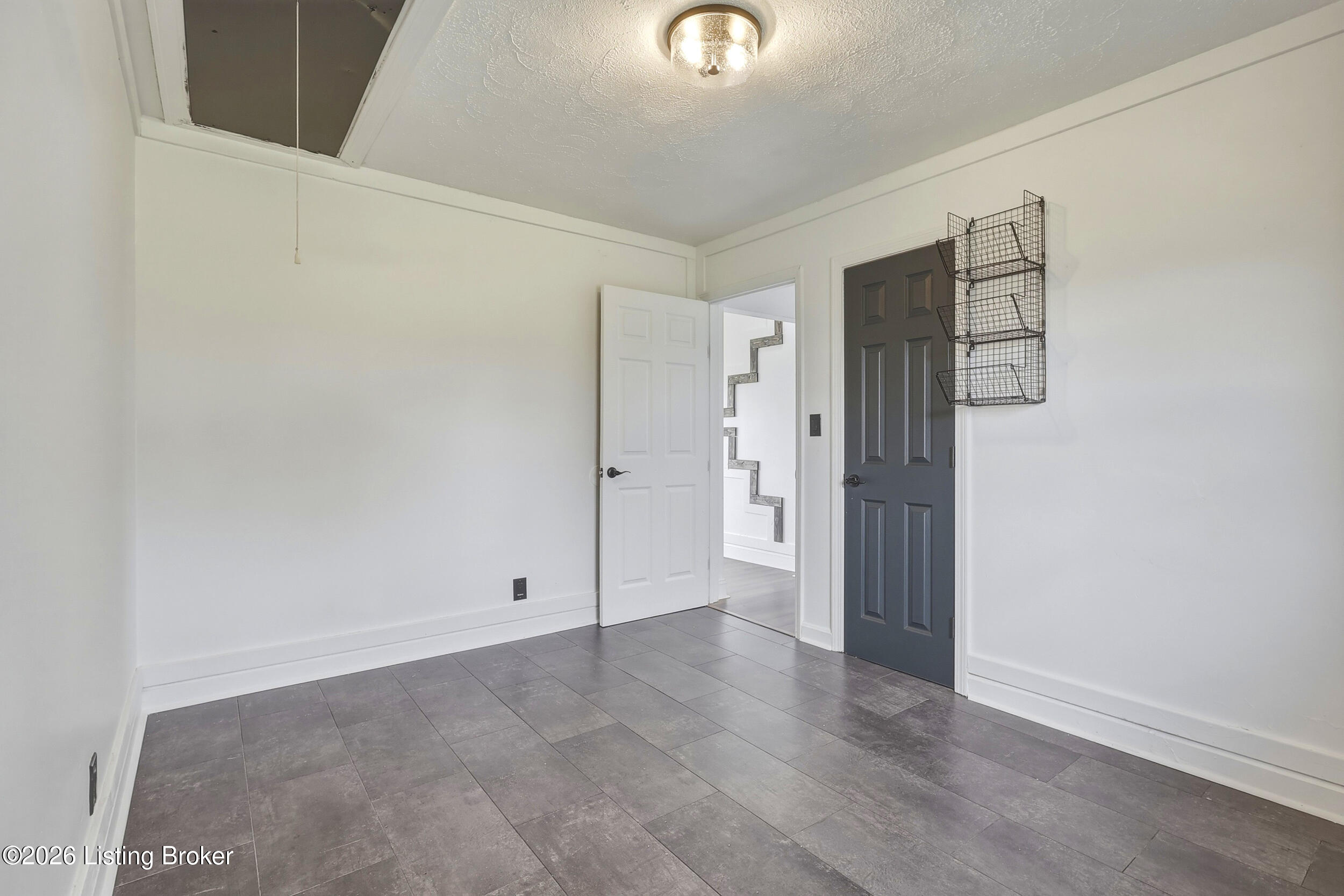 5127 Braidwood Dr