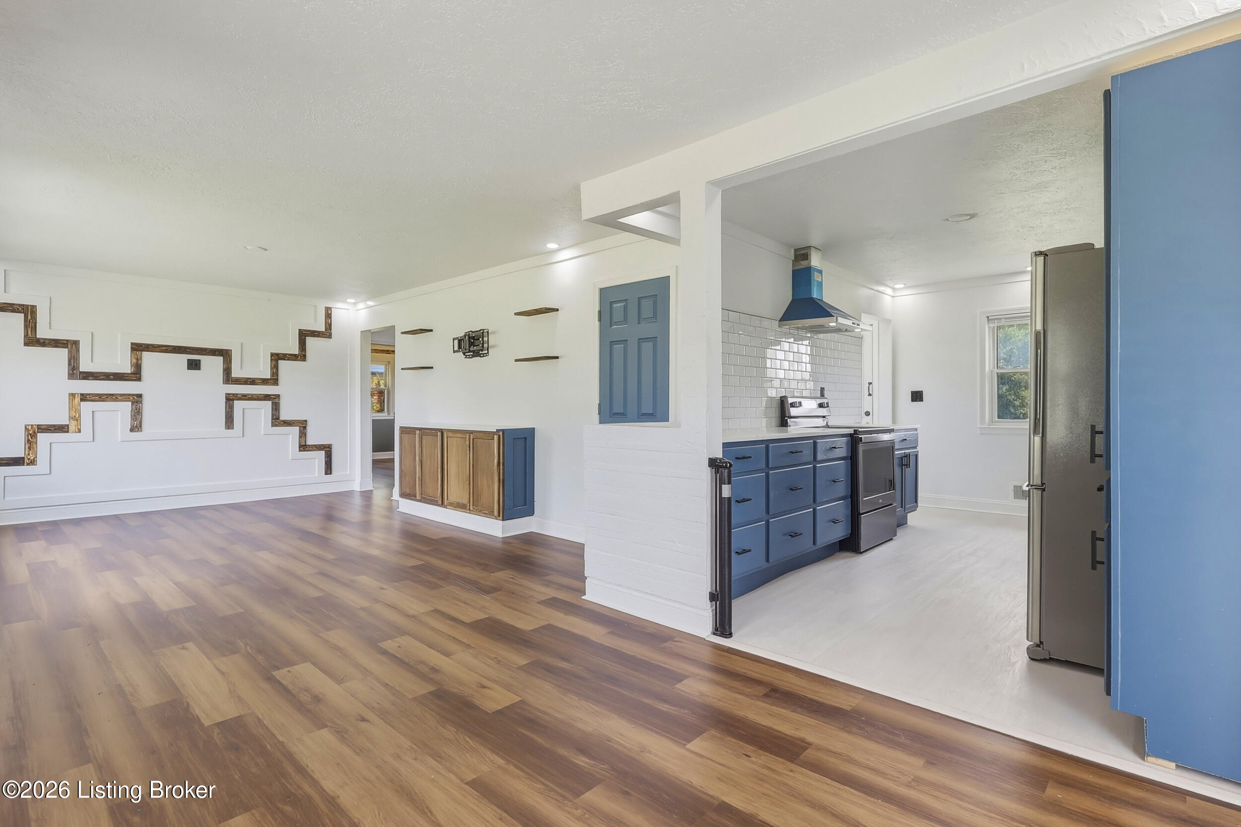 5127 Braidwood Dr