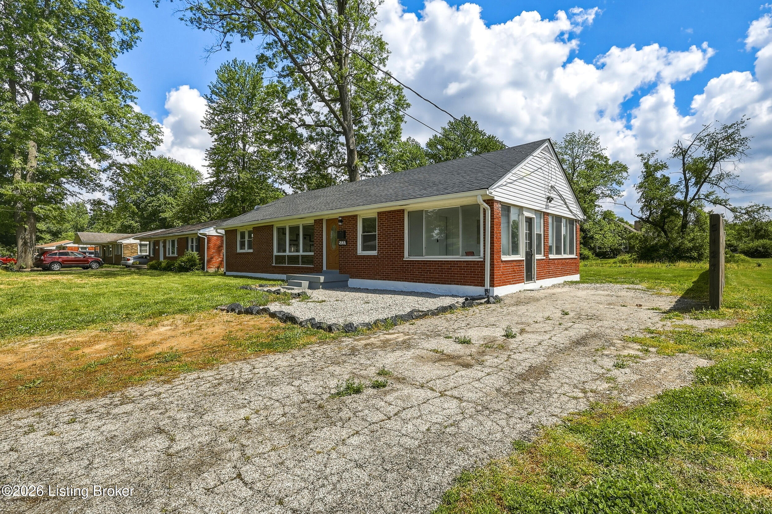 5127 Braidwood Dr