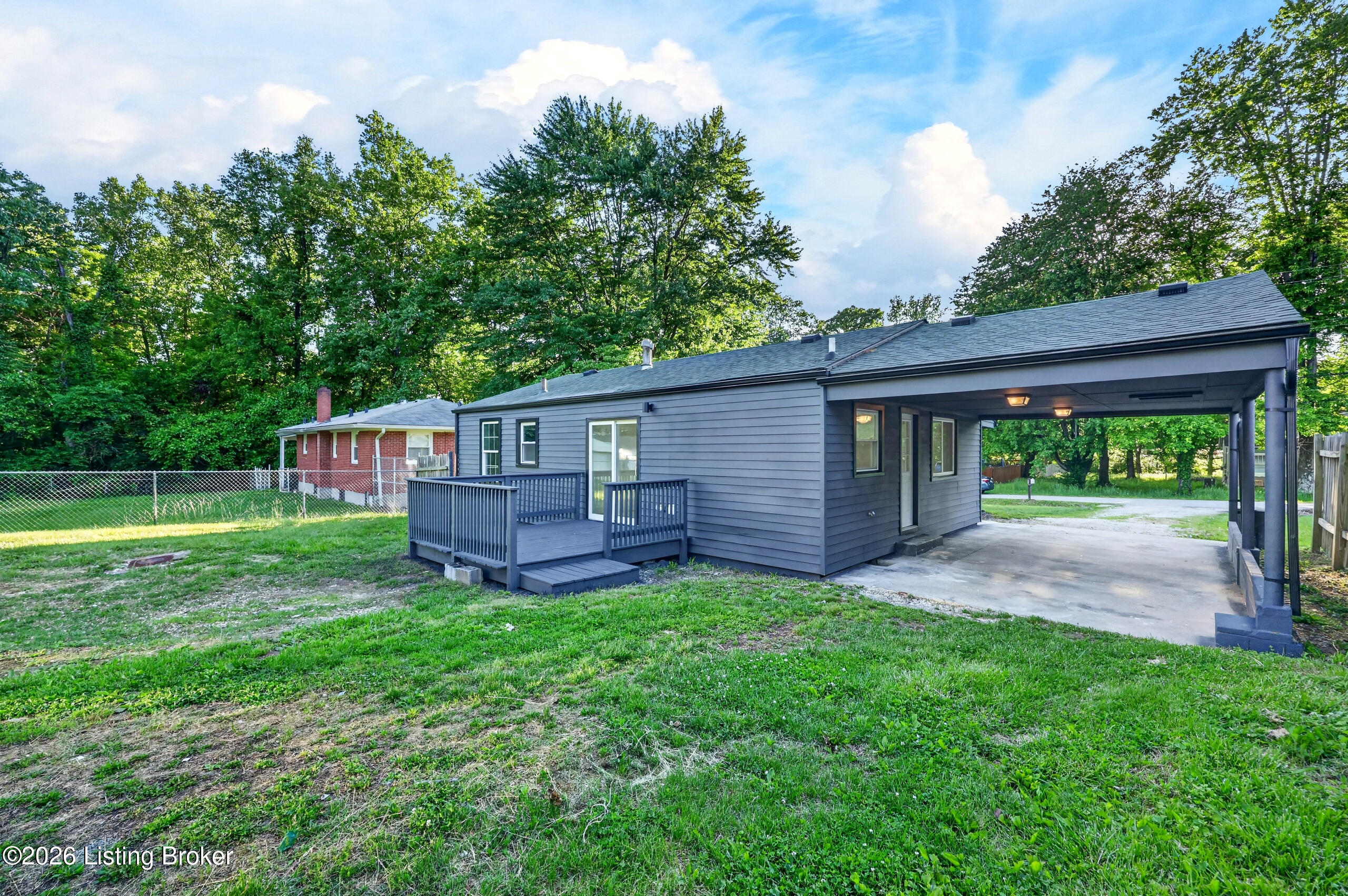 6915 Triangle Dr