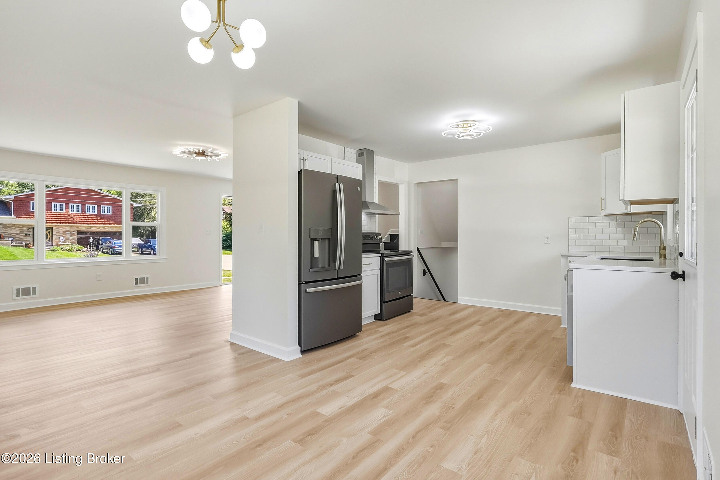 3600 Montclair Ave