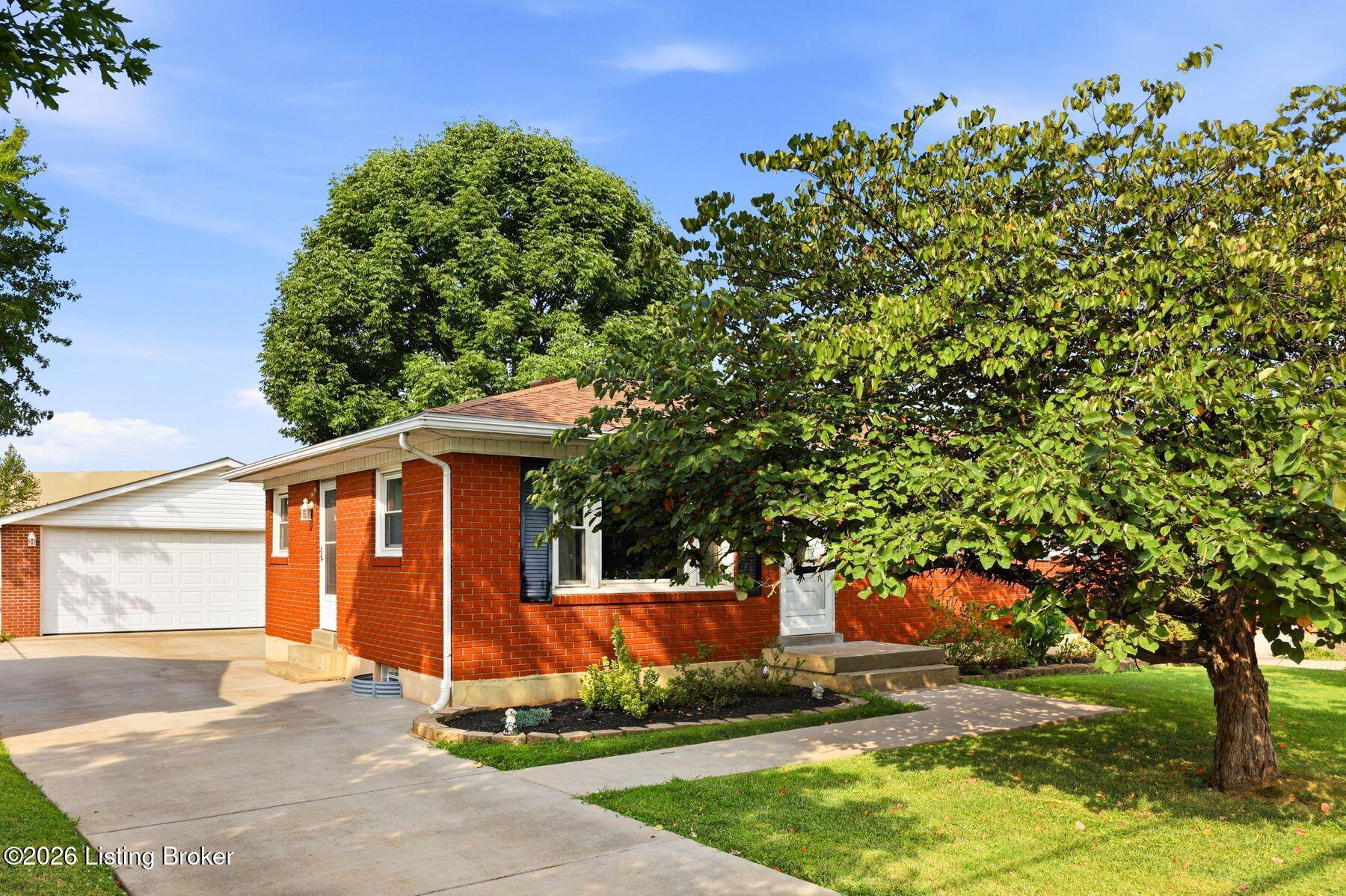 5204 Monaco Dr