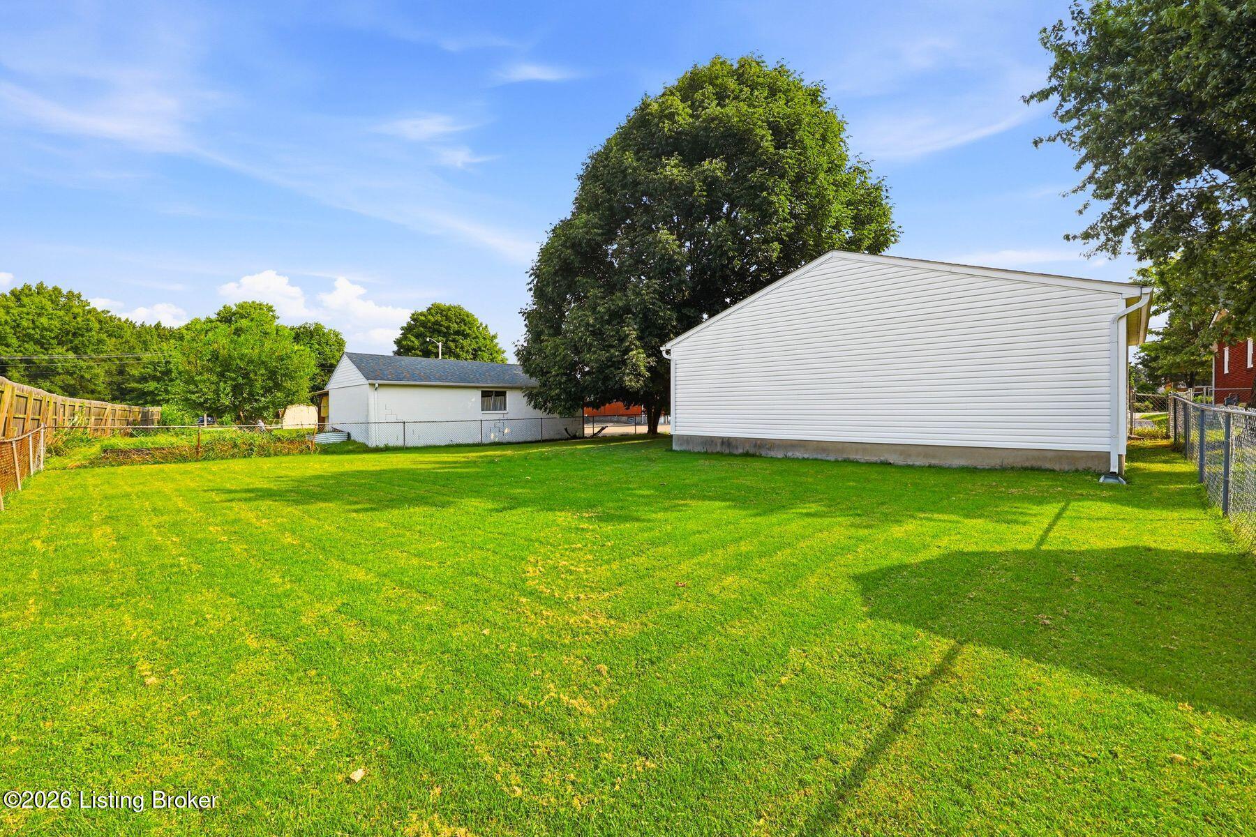 5204 Monaco Dr