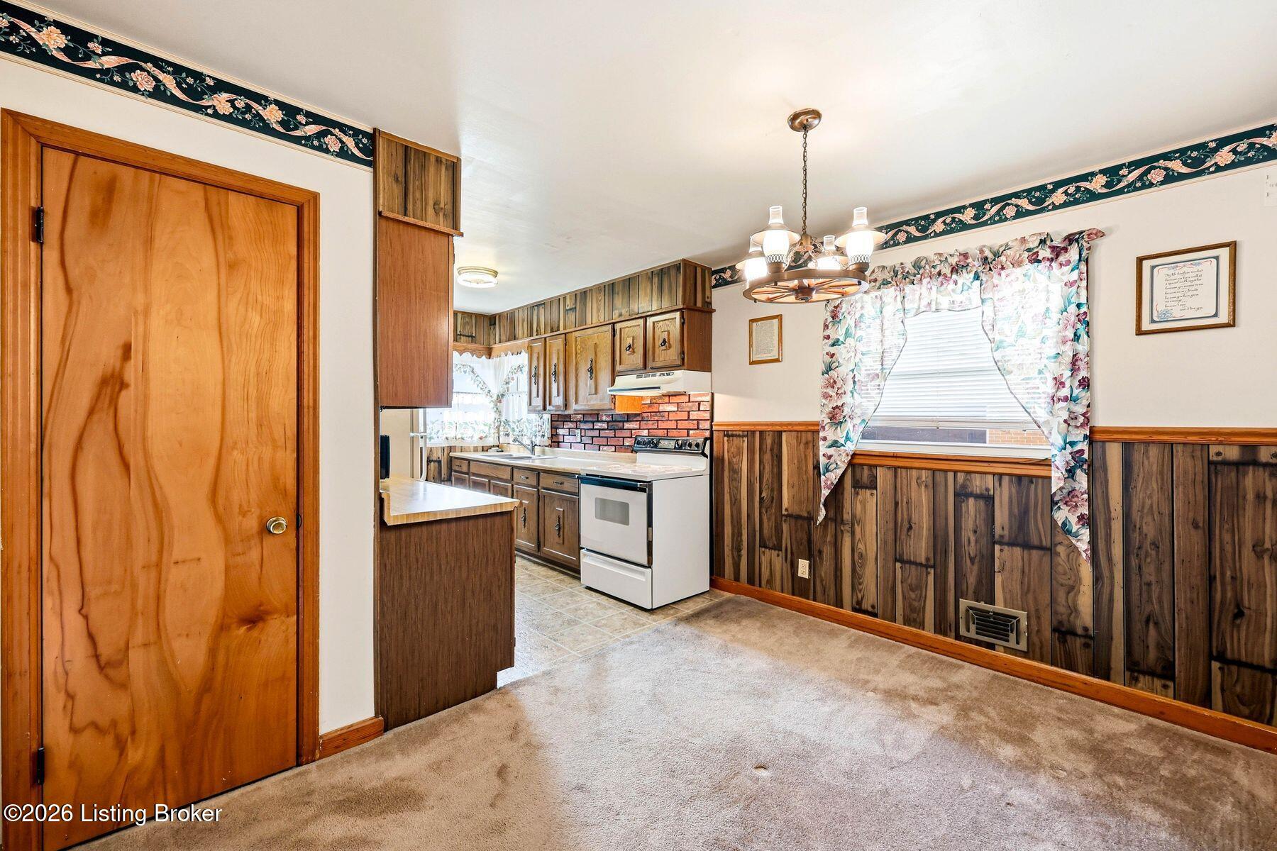 5204 Monaco Dr