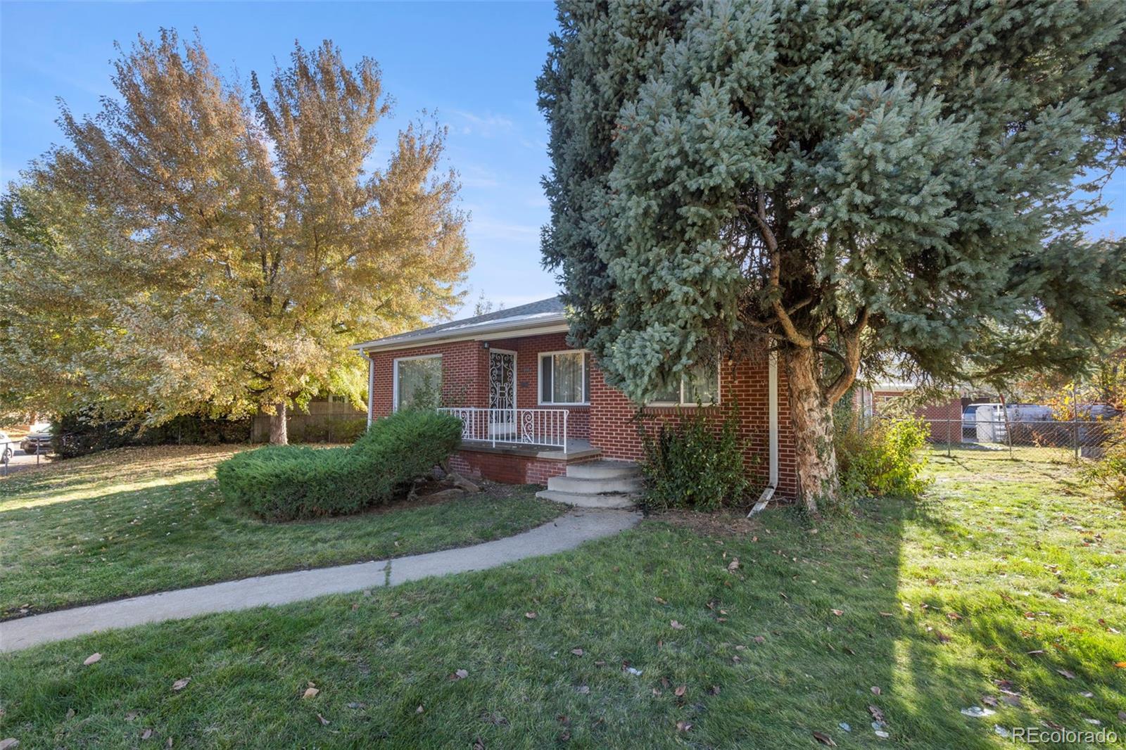 555 Josephine Street