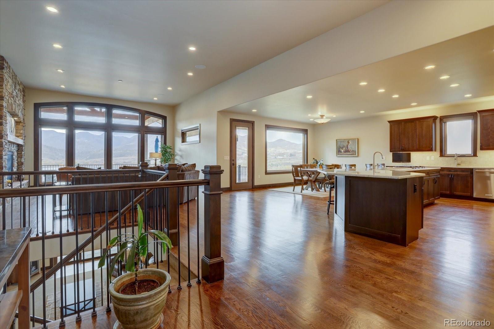 8805 Hunters Hill Lane