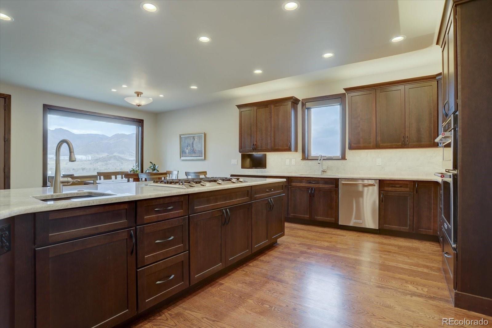 8805 Hunters Hill Lane
