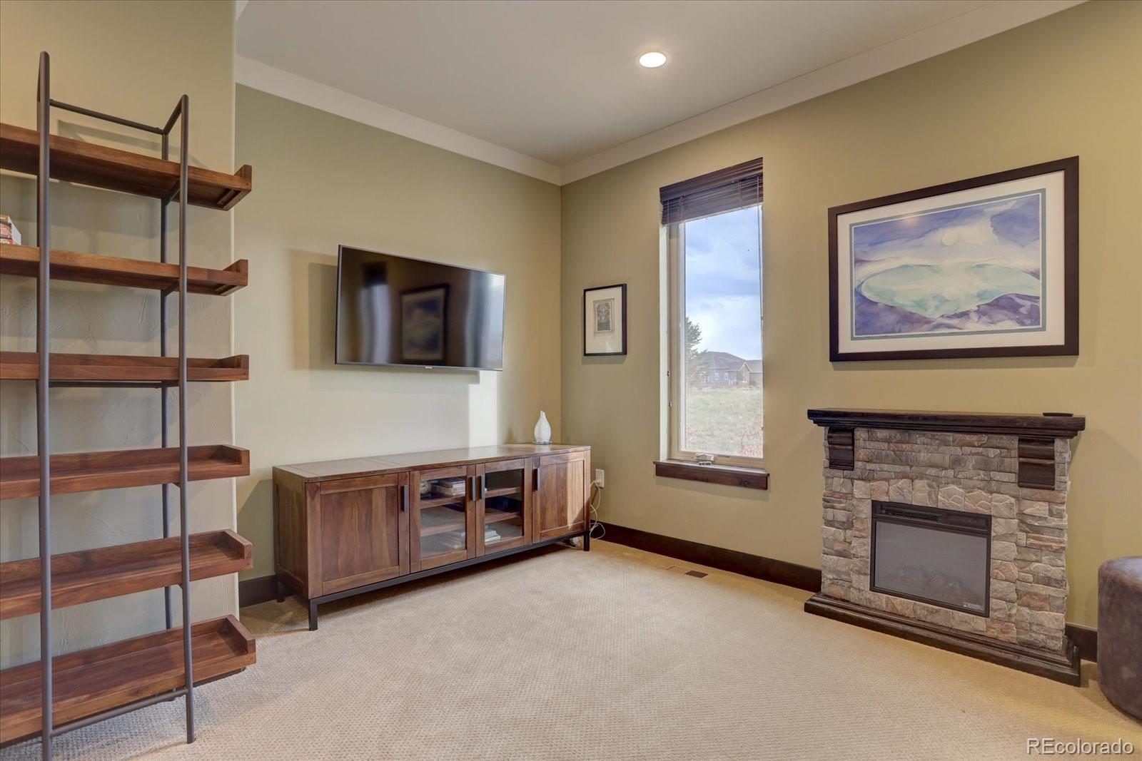 8805 Hunters Hill Lane