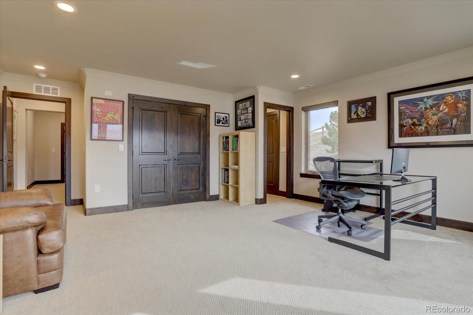 8805 Hunters Hill Lane