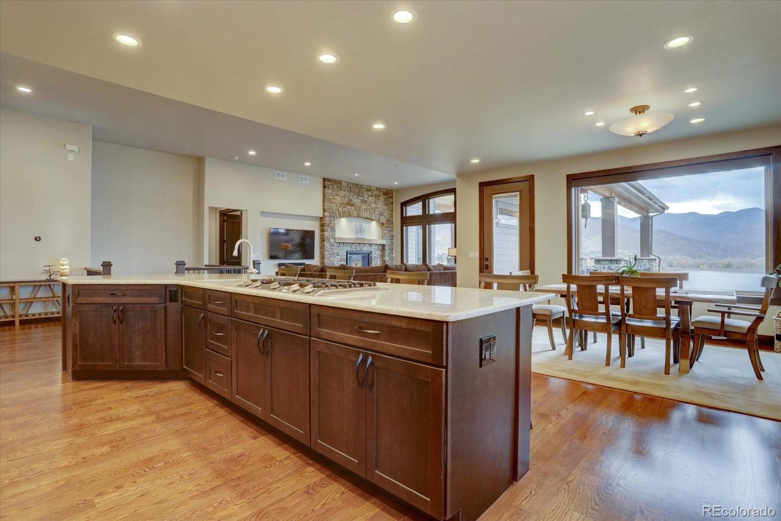 8805 Hunters Hill Lane