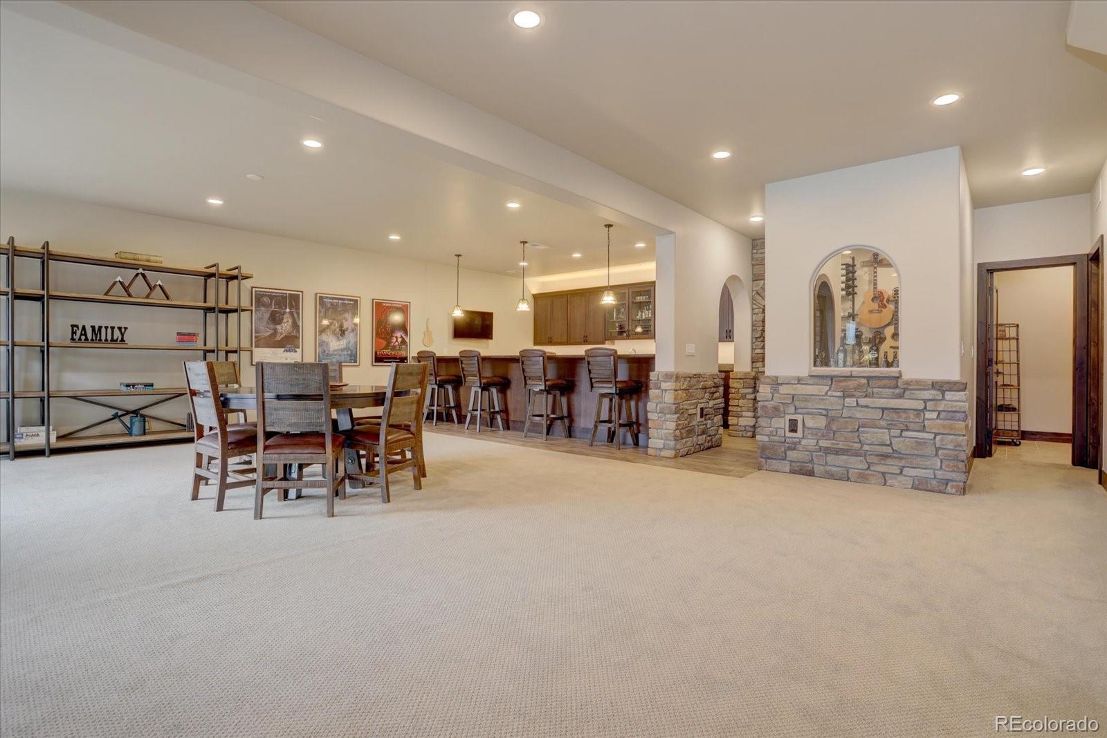 8805 Hunters Hill Lane
