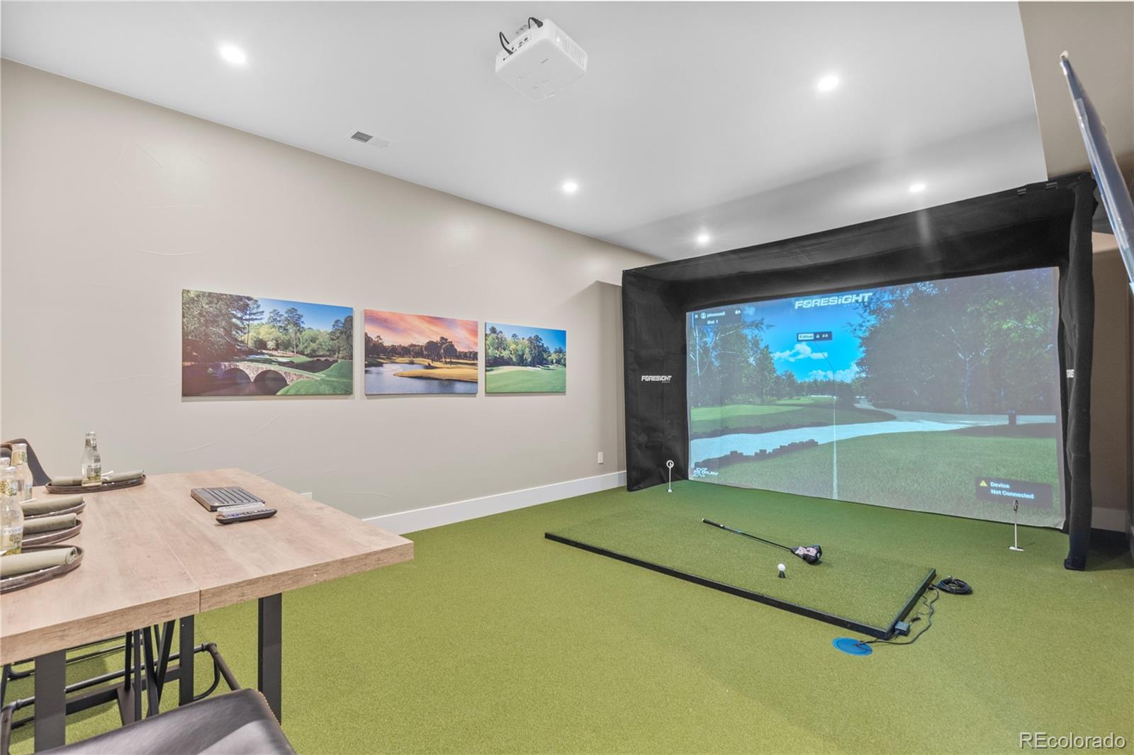 2596 Saddleback Drive