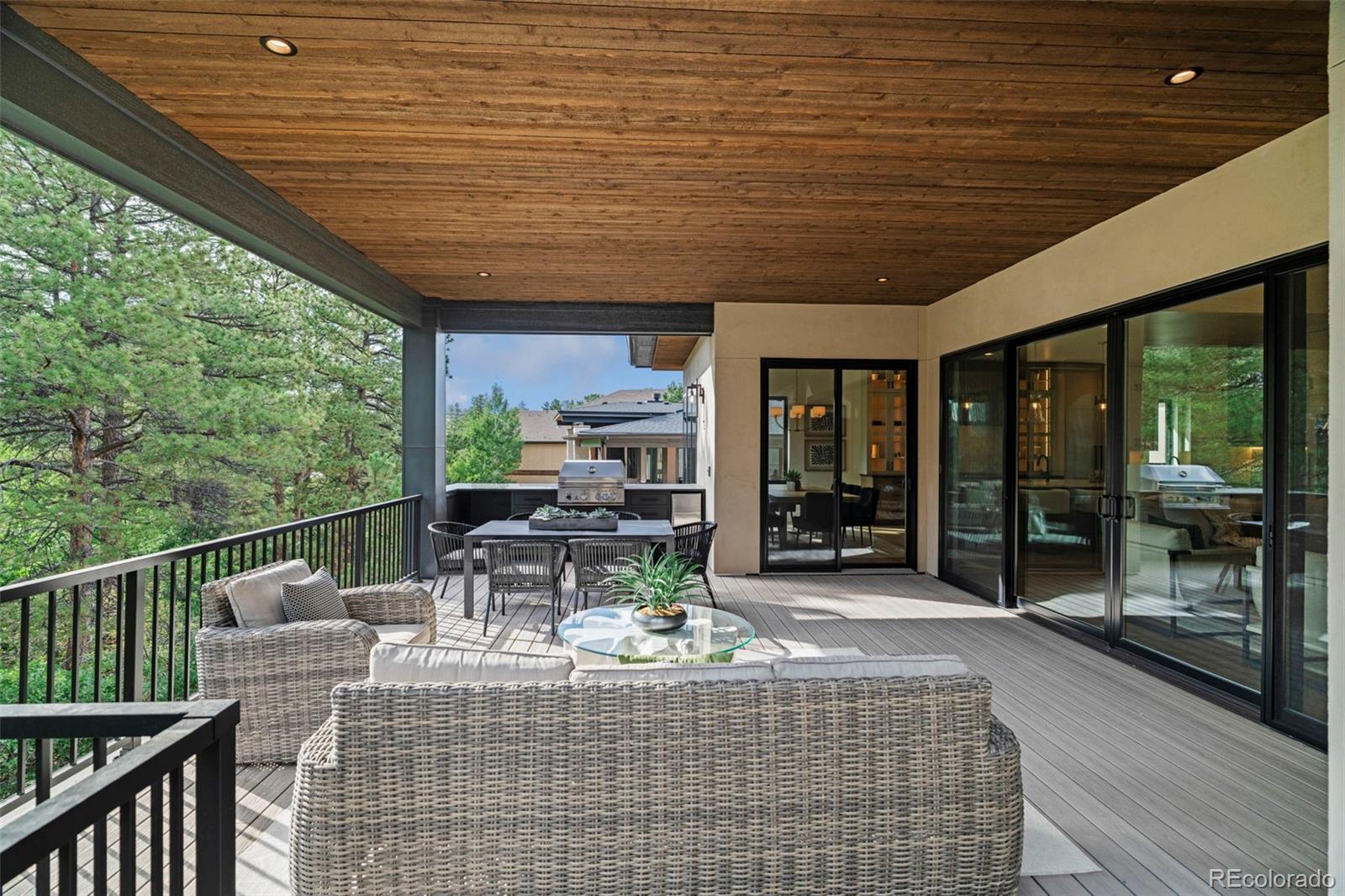 2596 Saddleback Drive