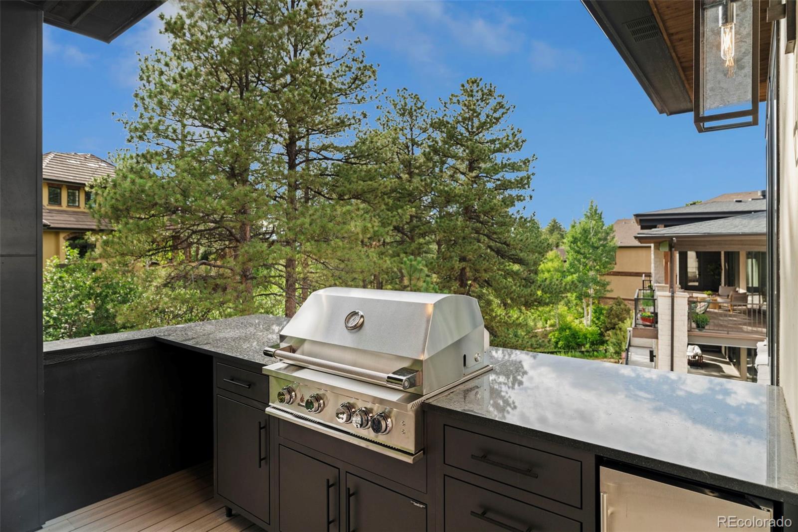 2596 Saddleback Drive